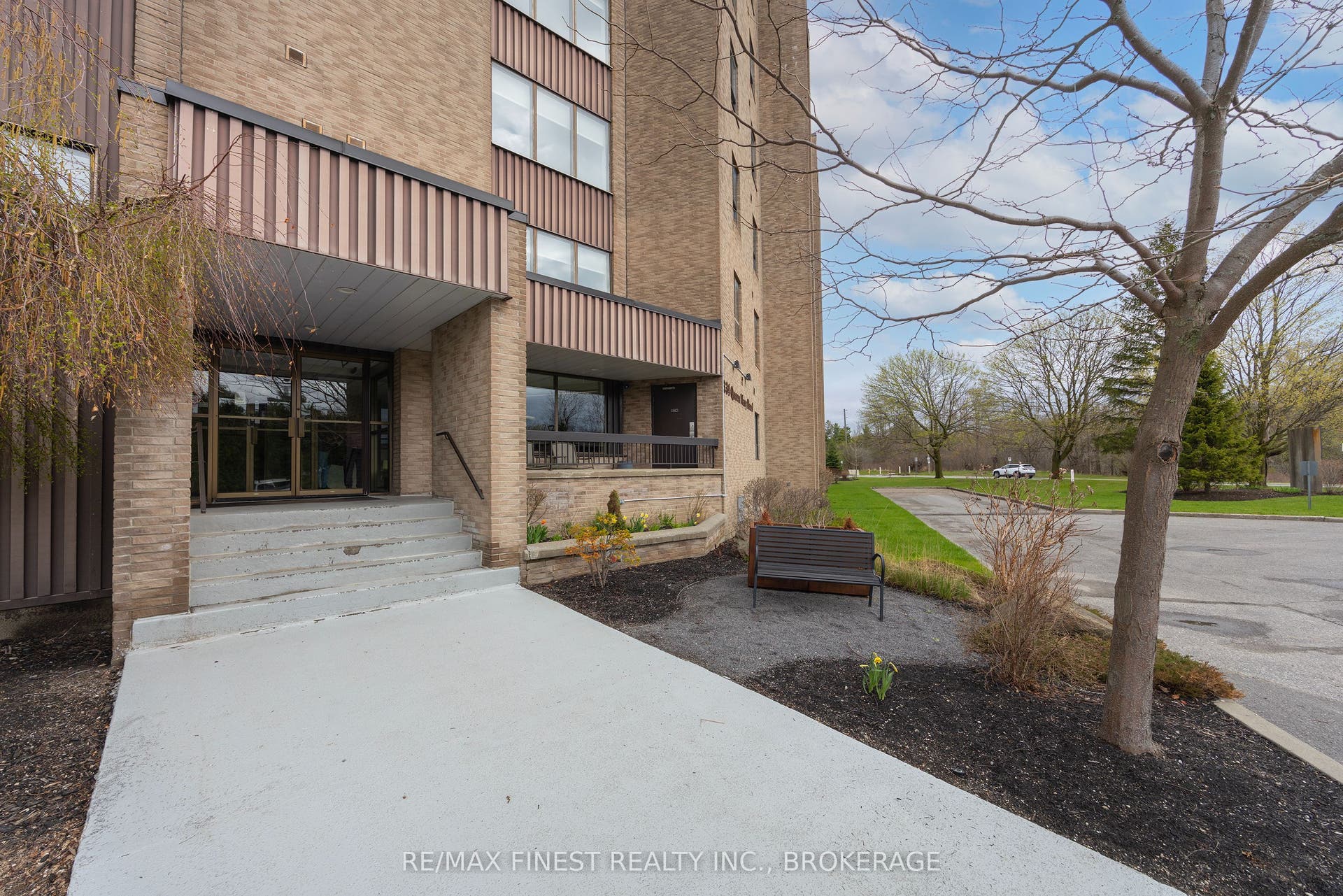 334 Queen Mary Road, #407, Kingston, Frontenac ON K7M 7E7
