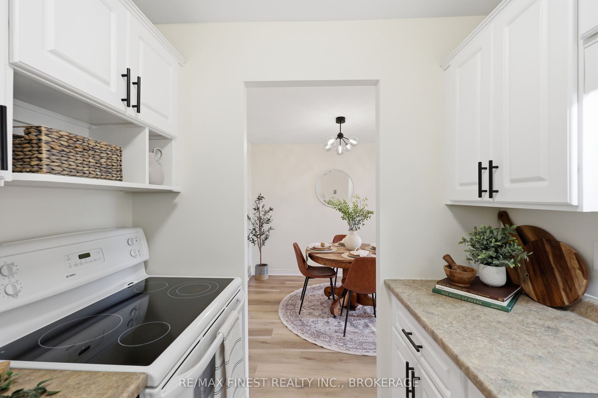 334 Queen Mary Road, #407, Kingston, Frontenac ON K7M 7E7