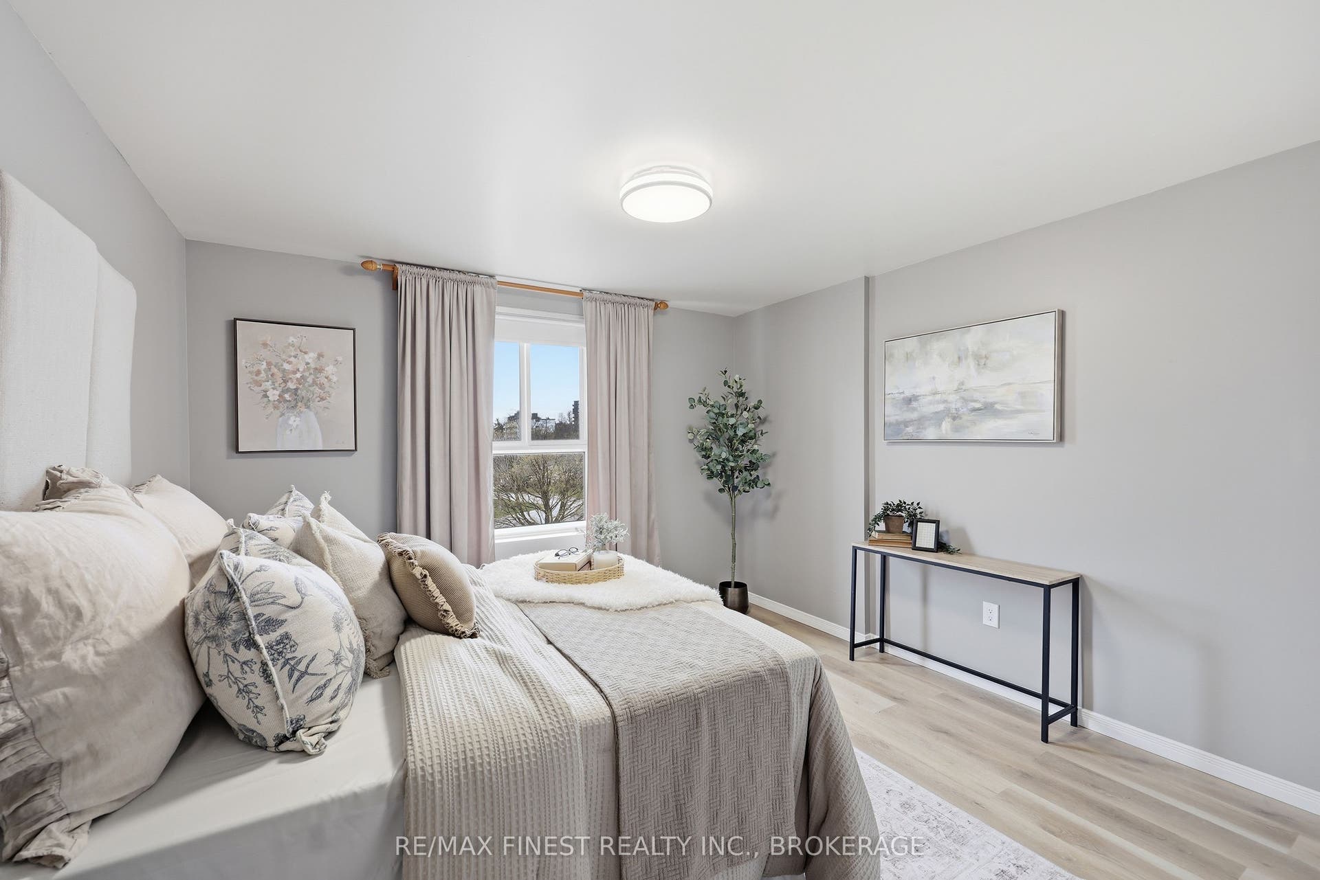 334 Queen Mary Road, #407, Kingston, Frontenac ON K7M 7E7