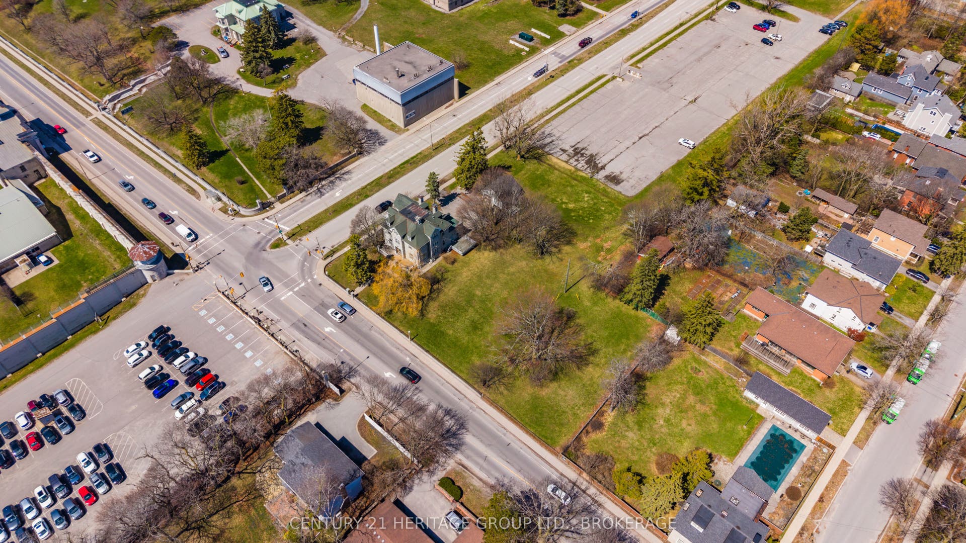 525 King Street W, Kingston, Frontenac ON K7L 2X4