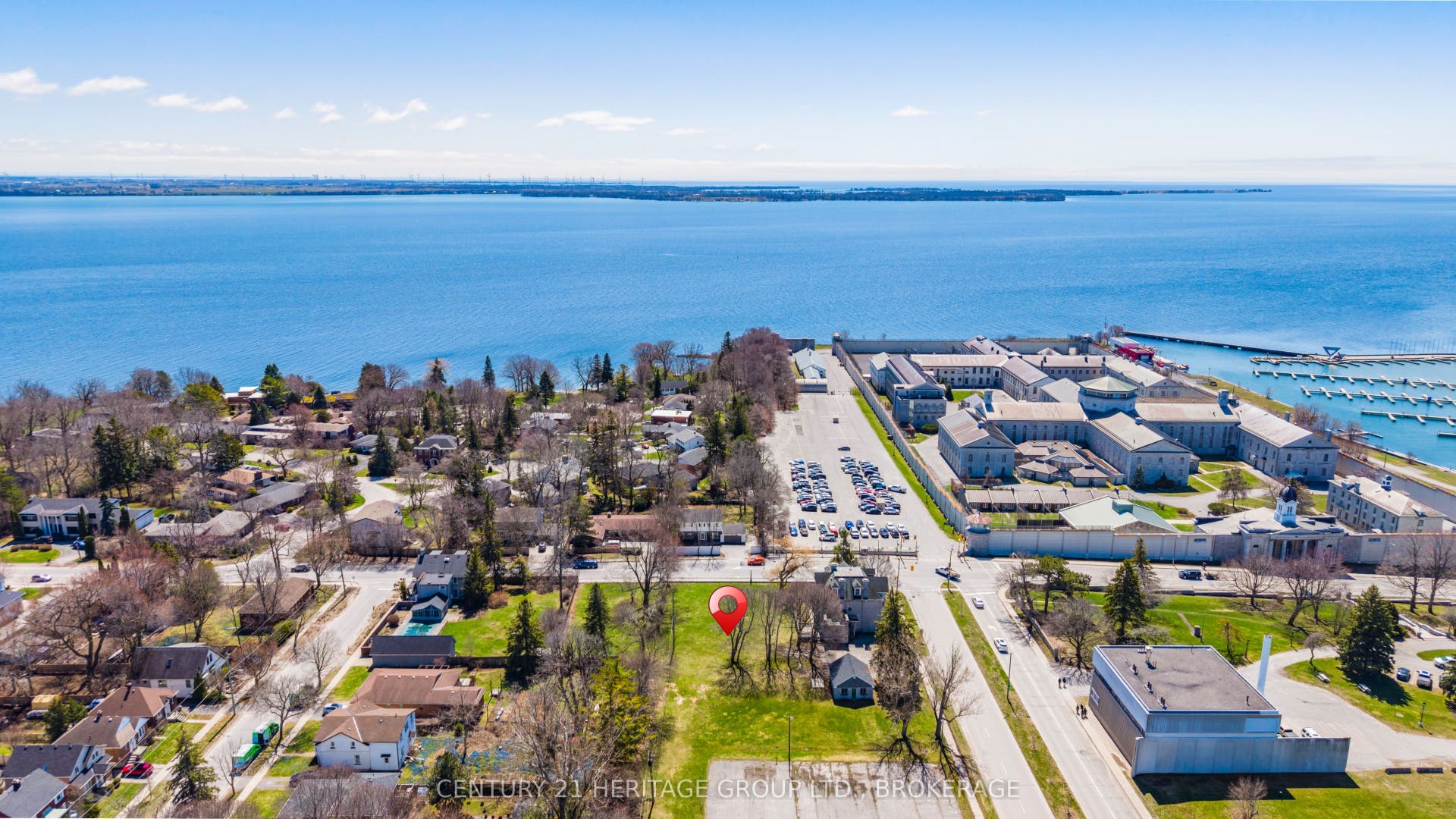 525 King Street W, Kingston, Frontenac ON K7L 2X4