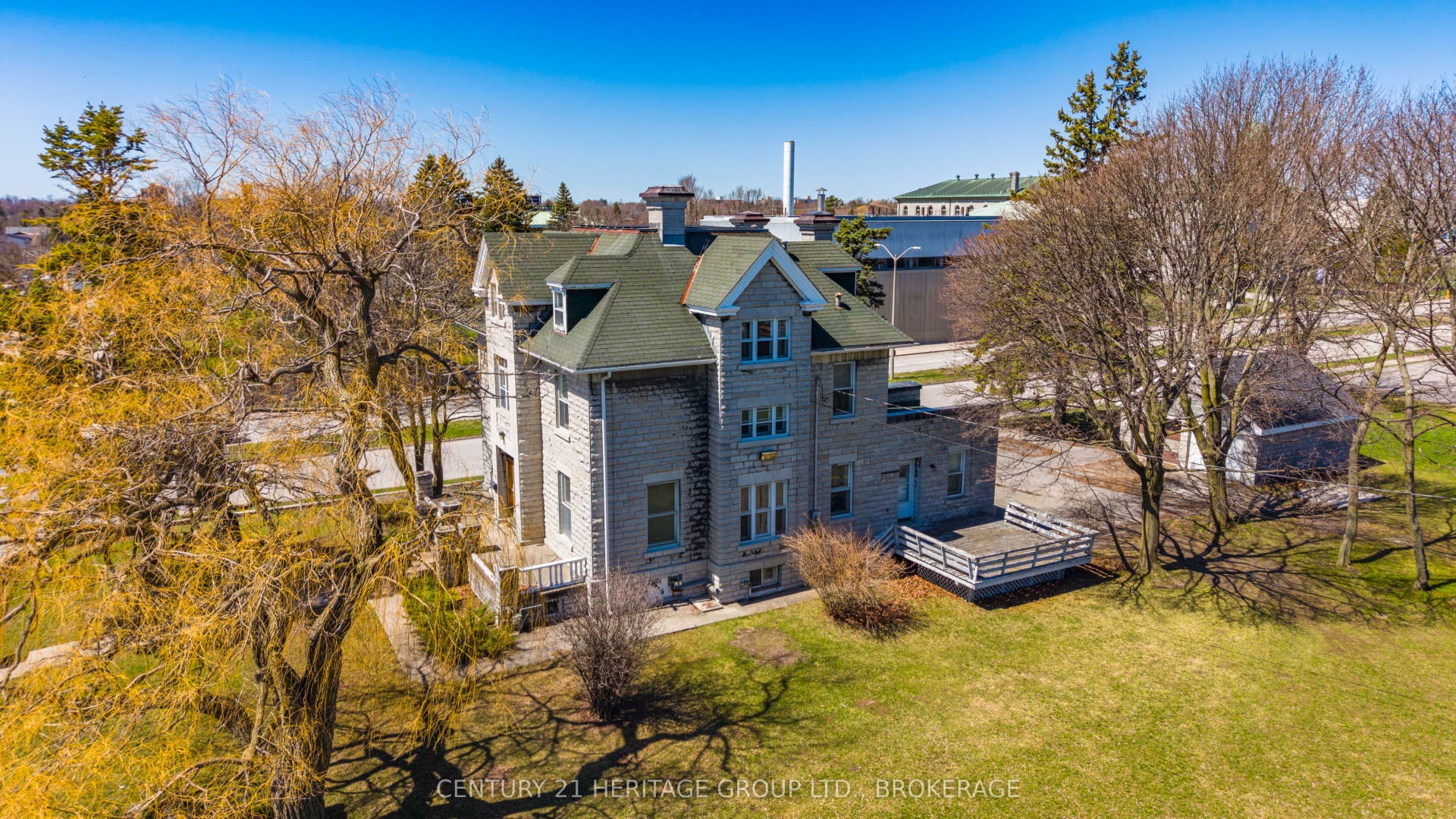 525 King Street W, Kingston, Frontenac ON K7L 2X4