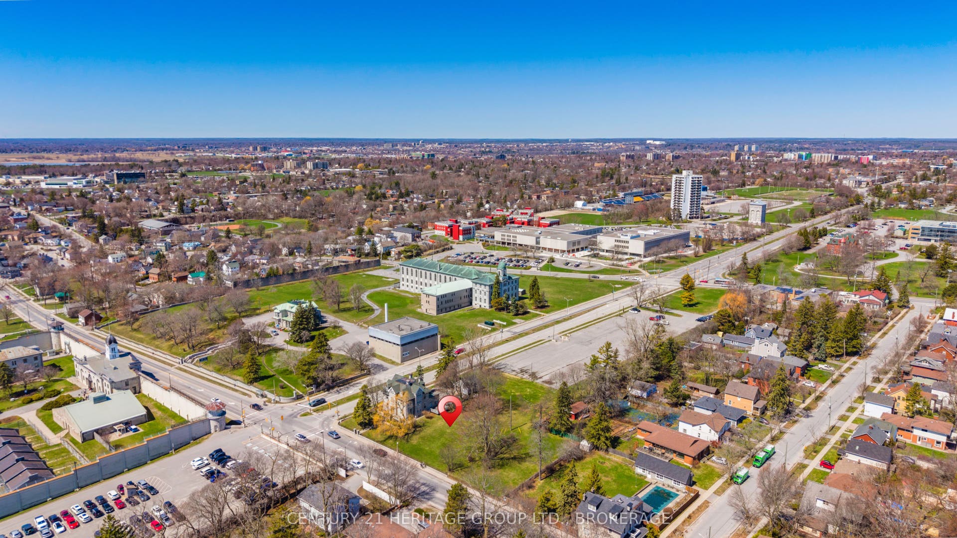 525 King Street W, Kingston, Frontenac ON K7L 2X4