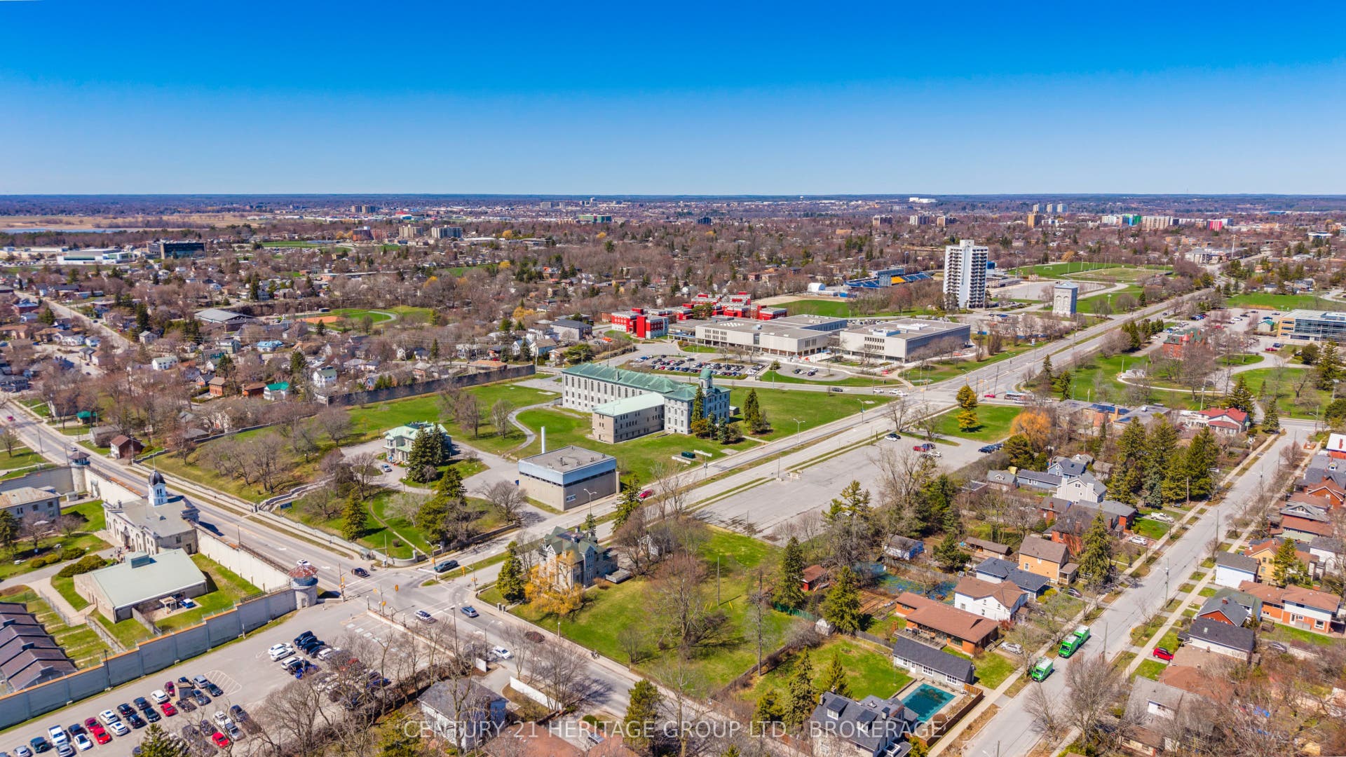 525 King Street W, Kingston, Frontenac ON K7L 2X4