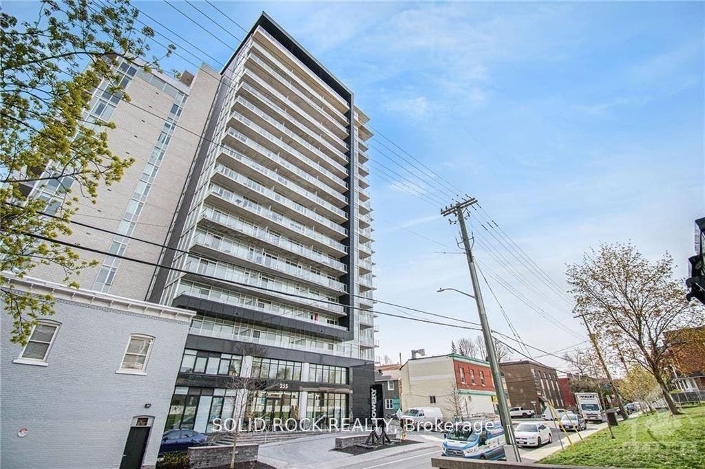 255 Bay Street, #213, Ottawa Centre, Ottawa ON K1R 5Z4 255 Bay Street, #213, Ottawa Centre, Ottawa ON K1R 5Z4