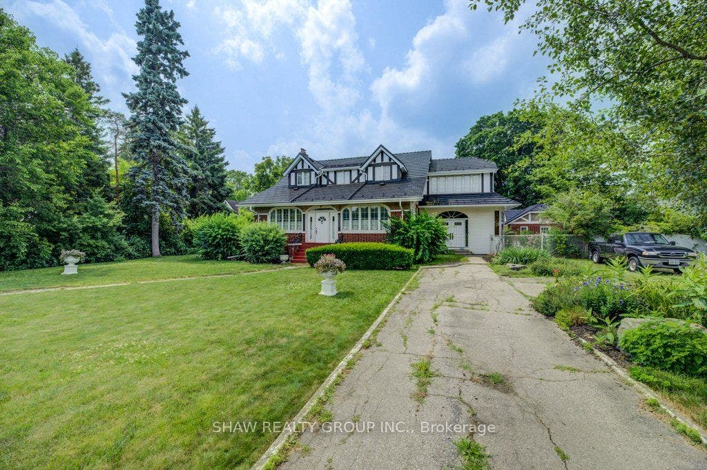 2032 Coronation Boulevard, Cambridge, Waterloo ON N3H 3S5 2032 Coronation Boulevard, Cambridge, Waterloo ON N3H 3S5