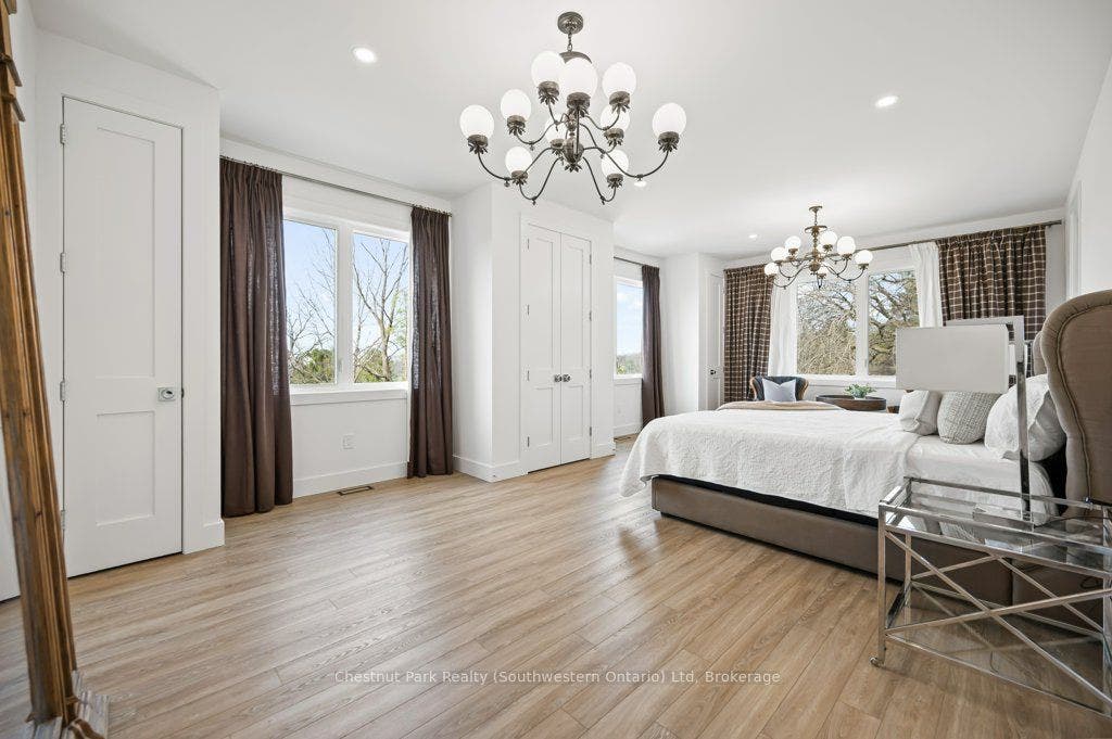 27 Vardon Drive, Guelph, Wellington ON N1G 1W8 Five full bedrooms plus a dedicated office