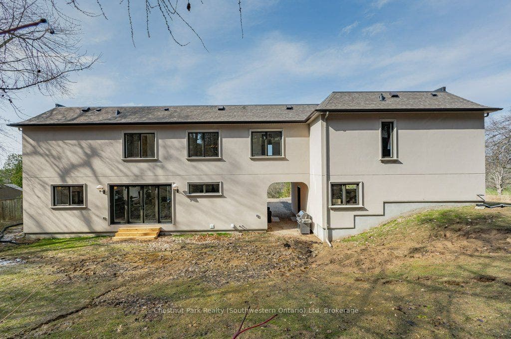 27 Vardon Drive, Guelph, Wellington ON N1G 1W8 27 Vardon Drive, Guelph, Wellington ON N1G 1W8