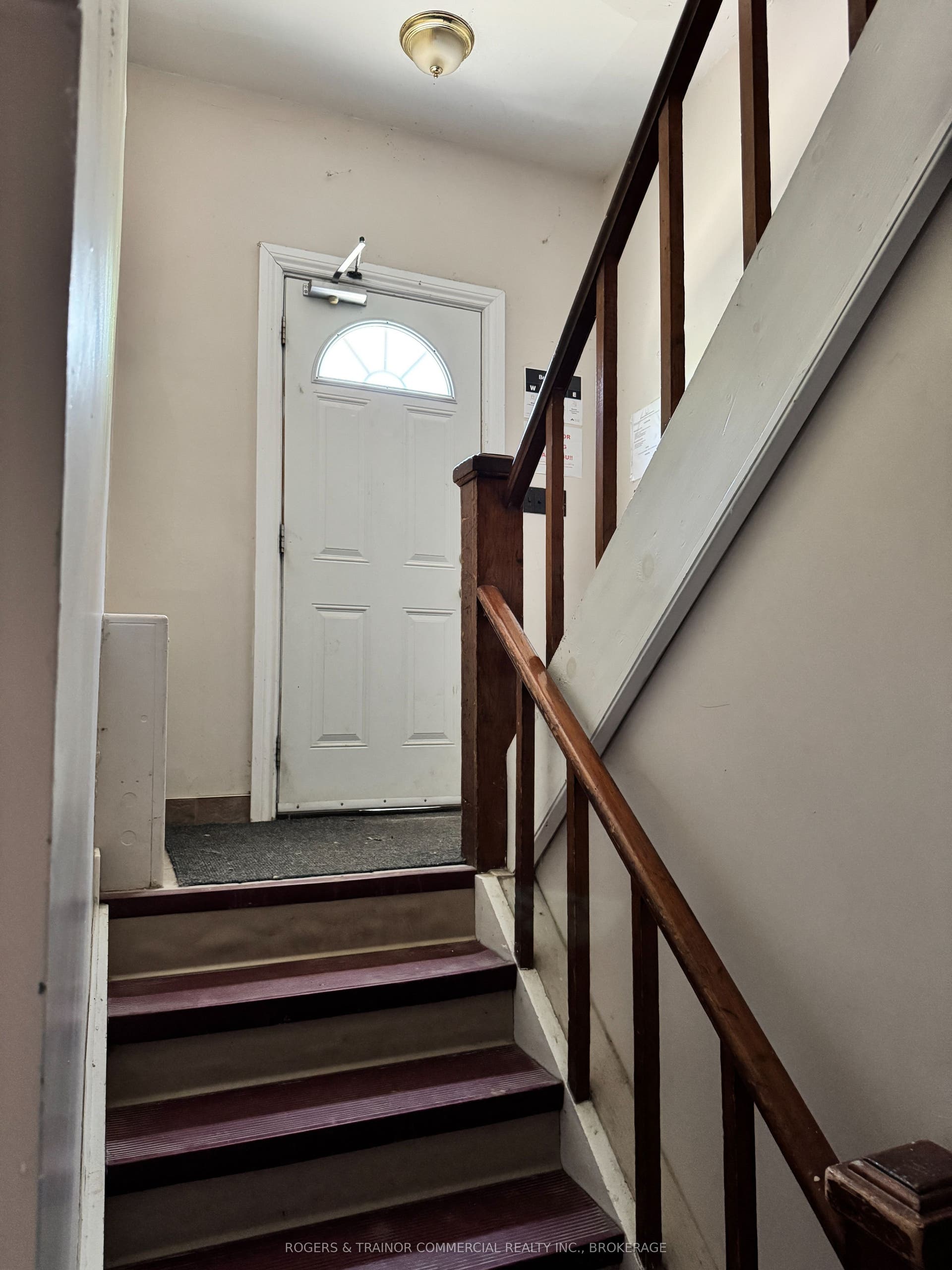 304 Yonge Street, Kingston, Frontenac ON K7M 1G7