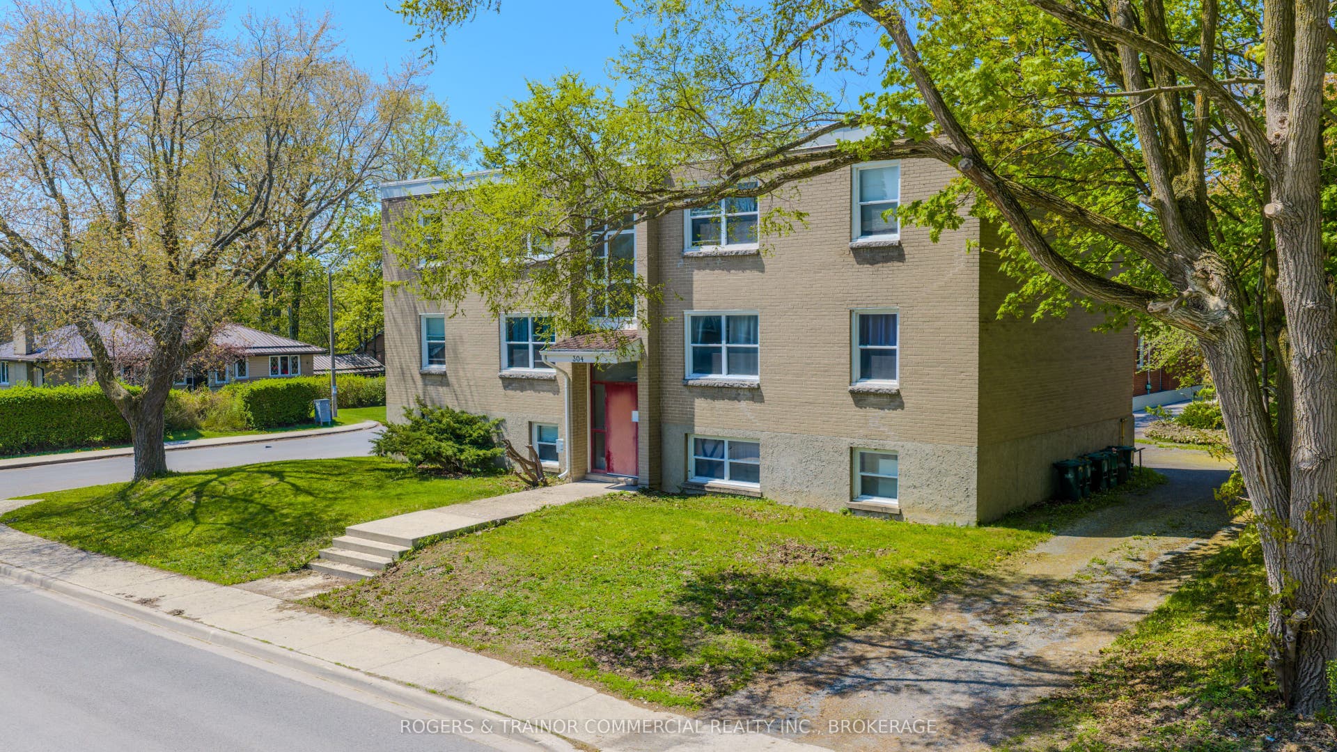 304 Yonge Street, Kingston, Frontenac ON K7M 1G7