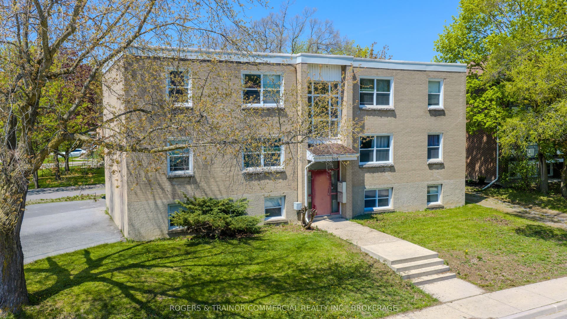 304 Yonge Street, Kingston, Frontenac ON K7M 1G7