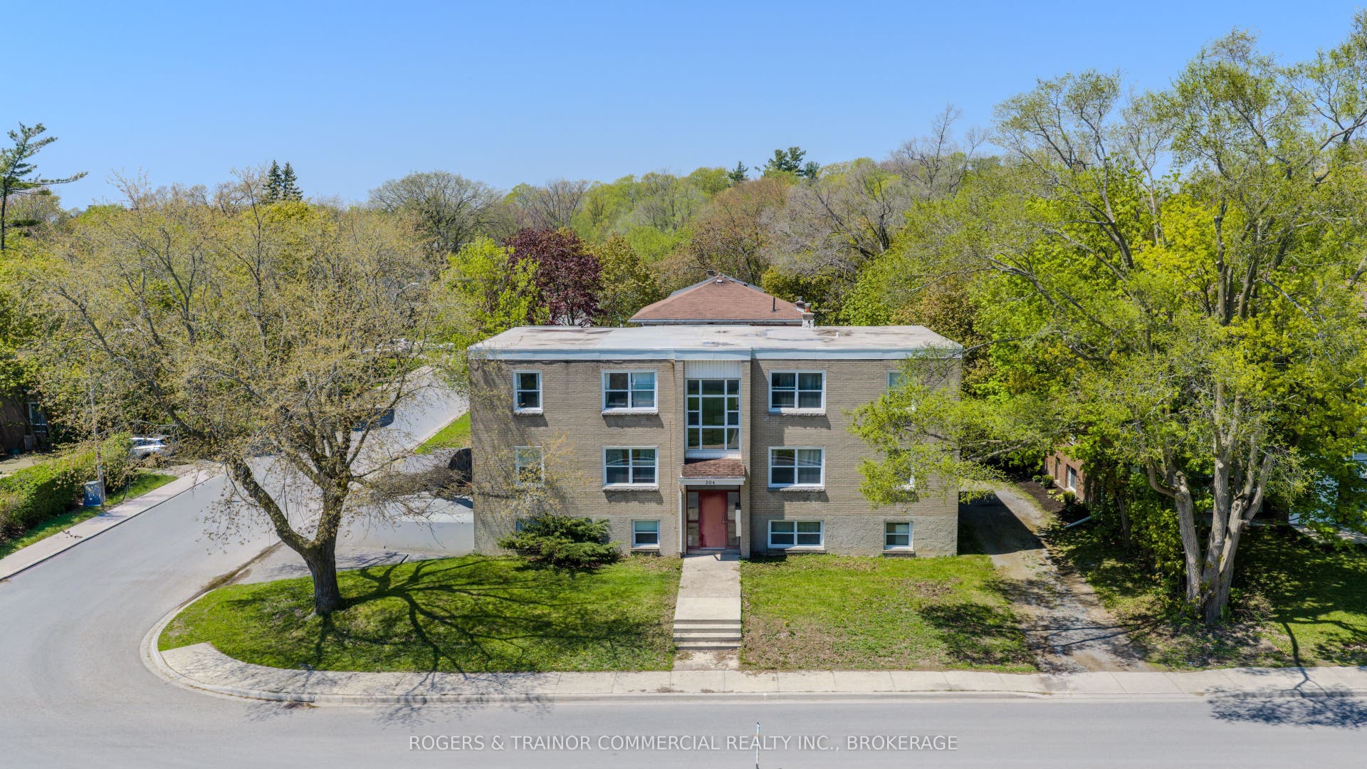 304 Yonge Street, Kingston, Frontenac ON K7M 1G7