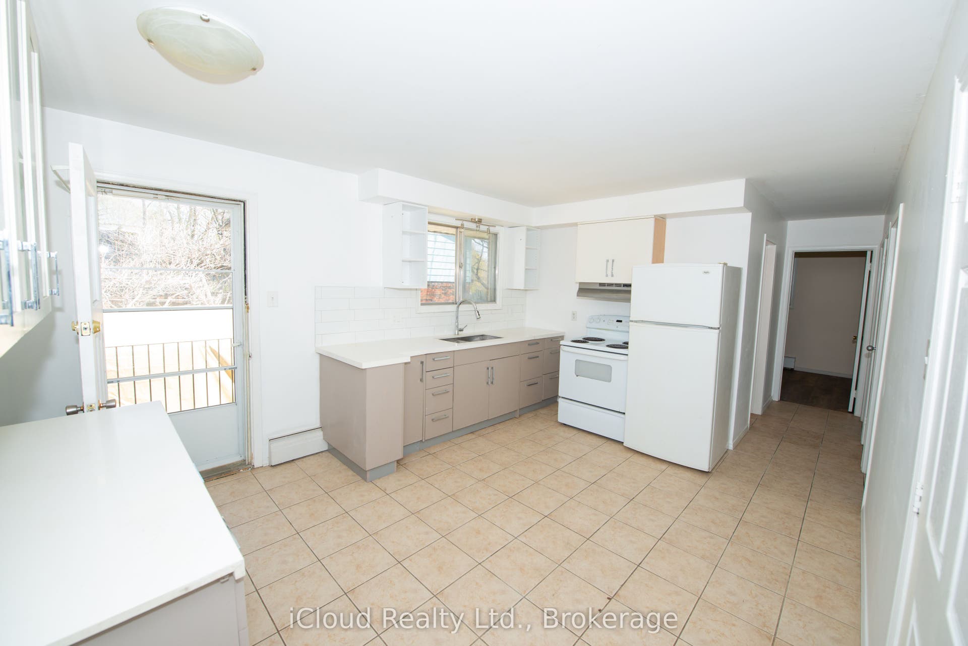 536 Glen Forrest Boulevard, Waterloo, Waterloo ON N2L 4J2 536 Glen Forrest Boulevard, Waterloo, Waterloo ON N2L 4J2