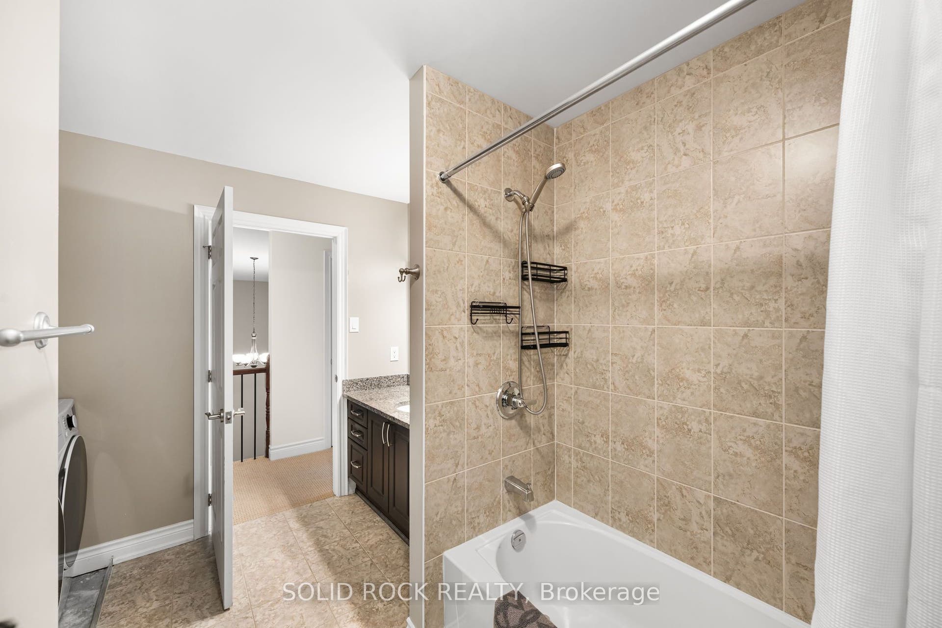 347 Bamburgh Way, Barrhaven, Ottawa ON K2J 5R1 347 Bamburgh Way, Barrhaven, Ottawa ON K2J 5R1