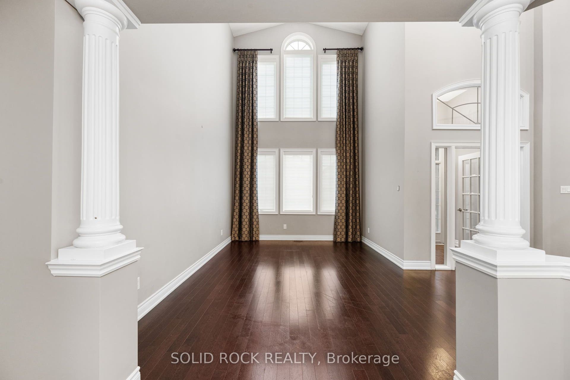 347 Bamburgh Way, Barrhaven, Ottawa ON K2J 5R1 347 Bamburgh Way, Barrhaven, Ottawa ON K2J 5R1