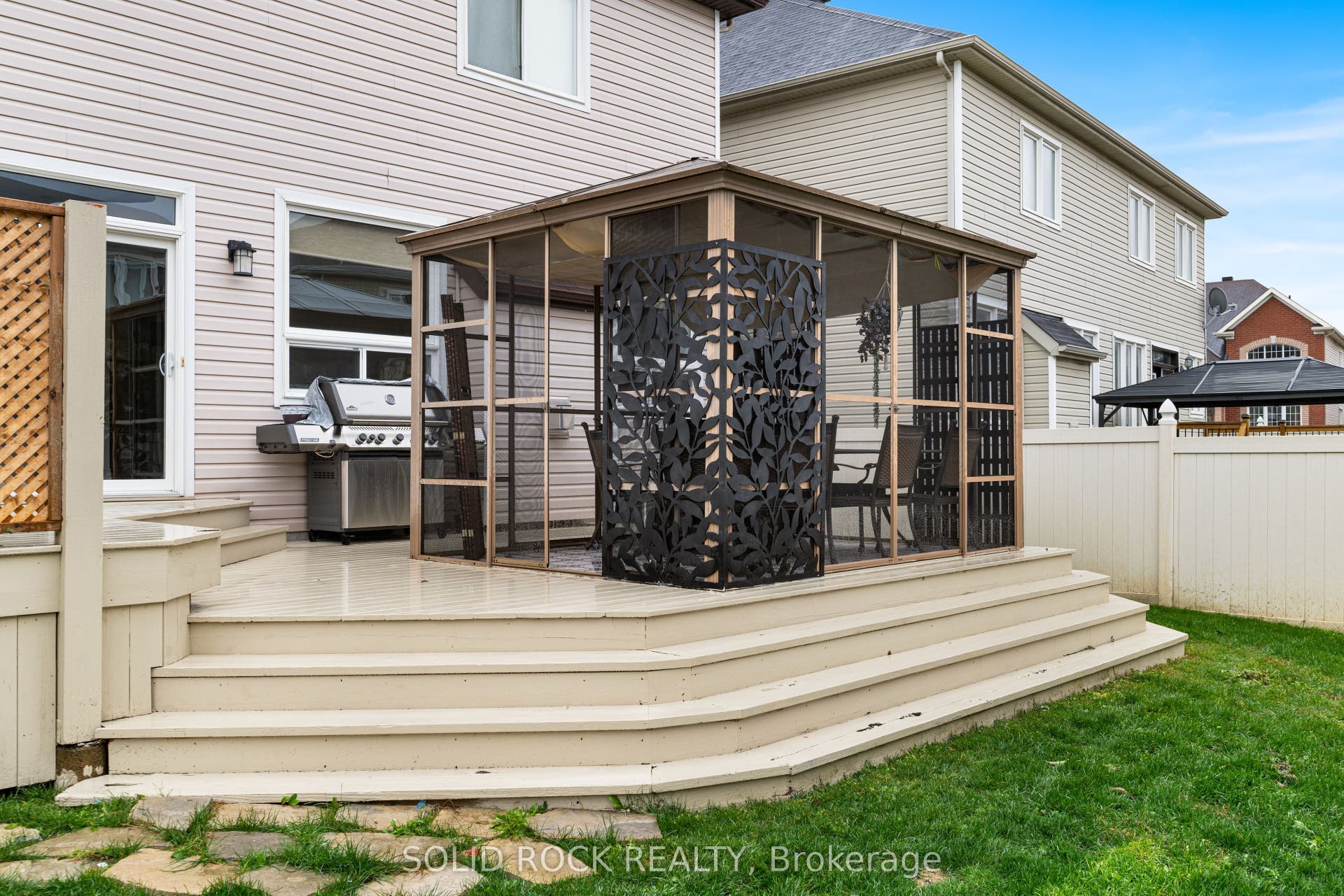 347 Bamburgh Way, Barrhaven, Ottawa ON K2J 5R1 347 Bamburgh Way, Barrhaven, Ottawa ON K2J 5R1