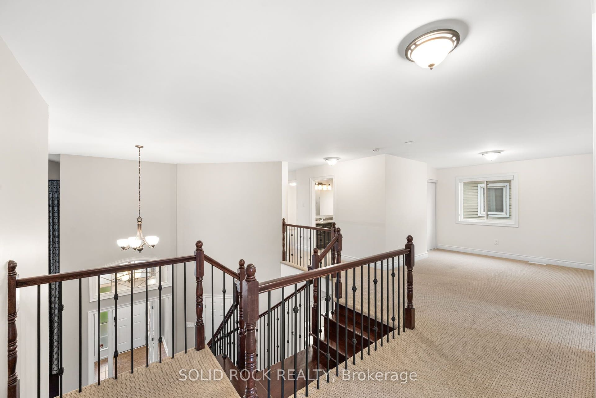 347 Bamburgh Way, Barrhaven, Ottawa ON K2J 5R1 347 Bamburgh Way, Barrhaven, Ottawa ON K2J 5R1