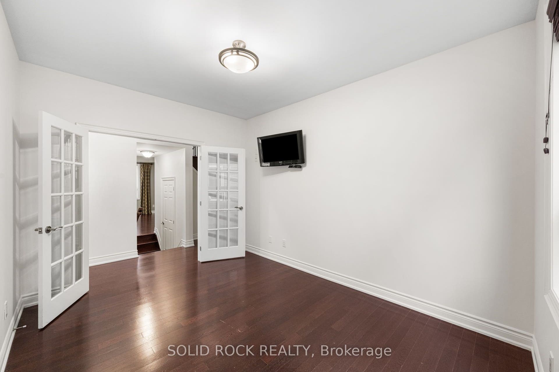 347 Bamburgh Way, Barrhaven, Ottawa ON K2J 5R1 347 Bamburgh Way, Barrhaven, Ottawa ON K2J 5R1