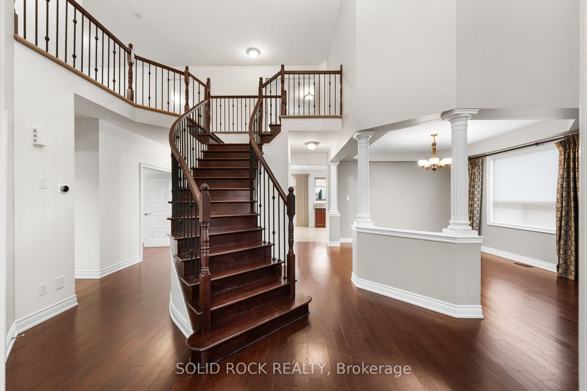 347 Bamburgh Way, Barrhaven, Ottawa ON K2J 5R1 347 Bamburgh Way, Barrhaven, Ottawa ON K2J 5R1