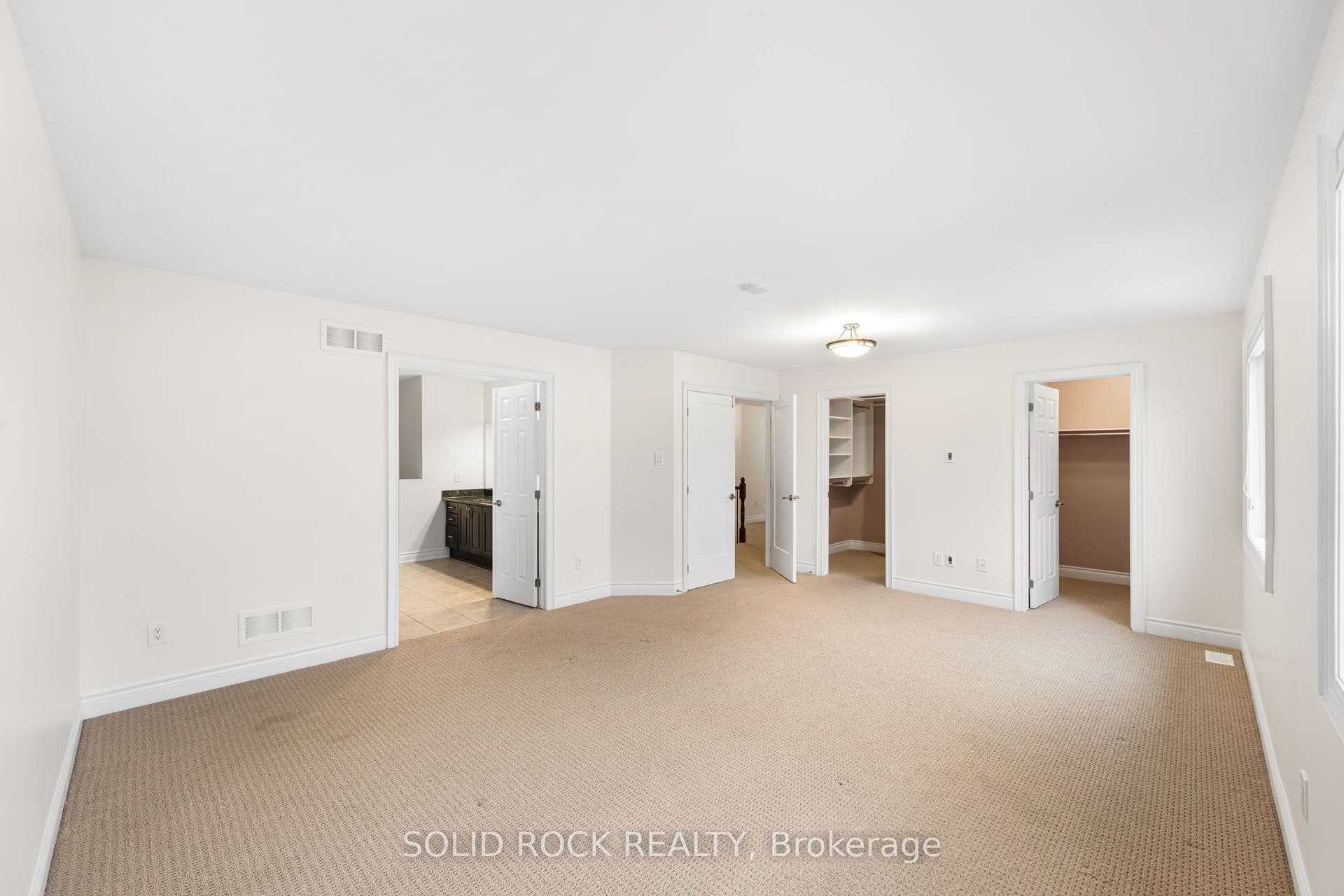347 Bamburgh Way, Barrhaven, Ottawa ON K2J 5R1 347 Bamburgh Way, Barrhaven, Ottawa ON K2J 5R1