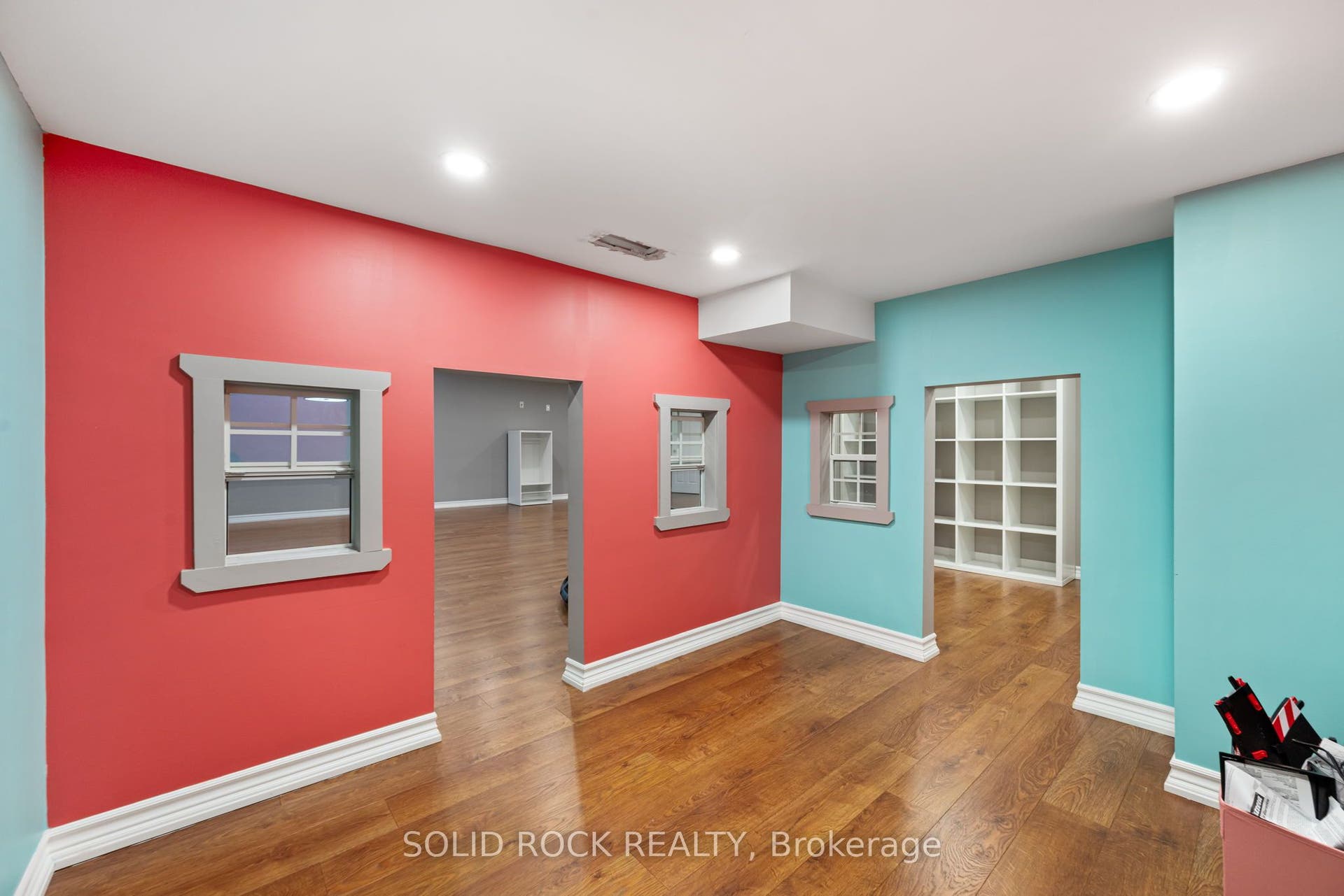 347 Bamburgh Way, Barrhaven, Ottawa ON K2J 5R1 347 Bamburgh Way, Barrhaven, Ottawa ON K2J 5R1