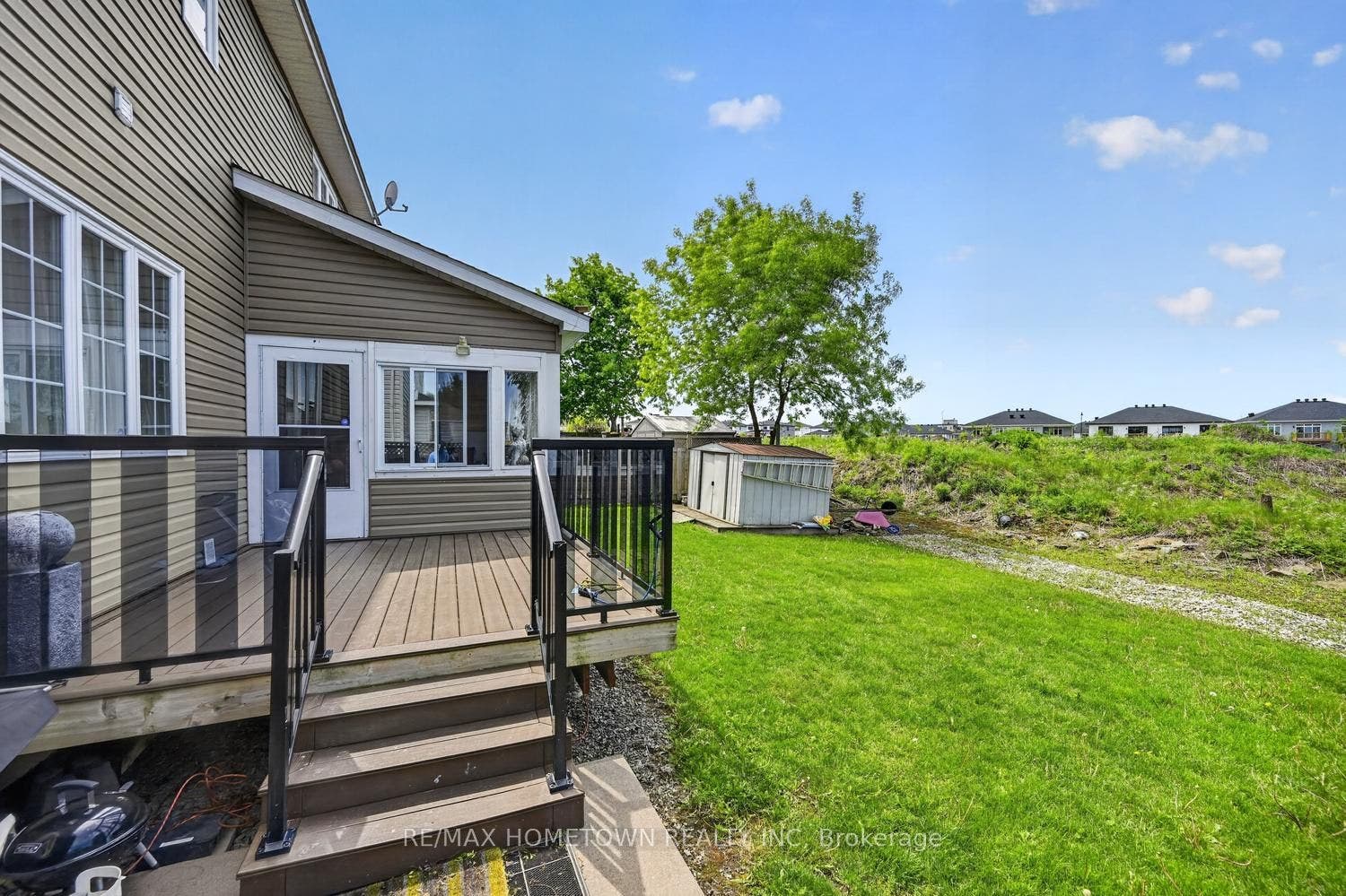 1020 Crestwood Drive, Brockville, Leeds And Grenville ON K6V 7N1 1020 Crestwood Drive, Brockville, Leeds And Grenville ON K6V 7N1