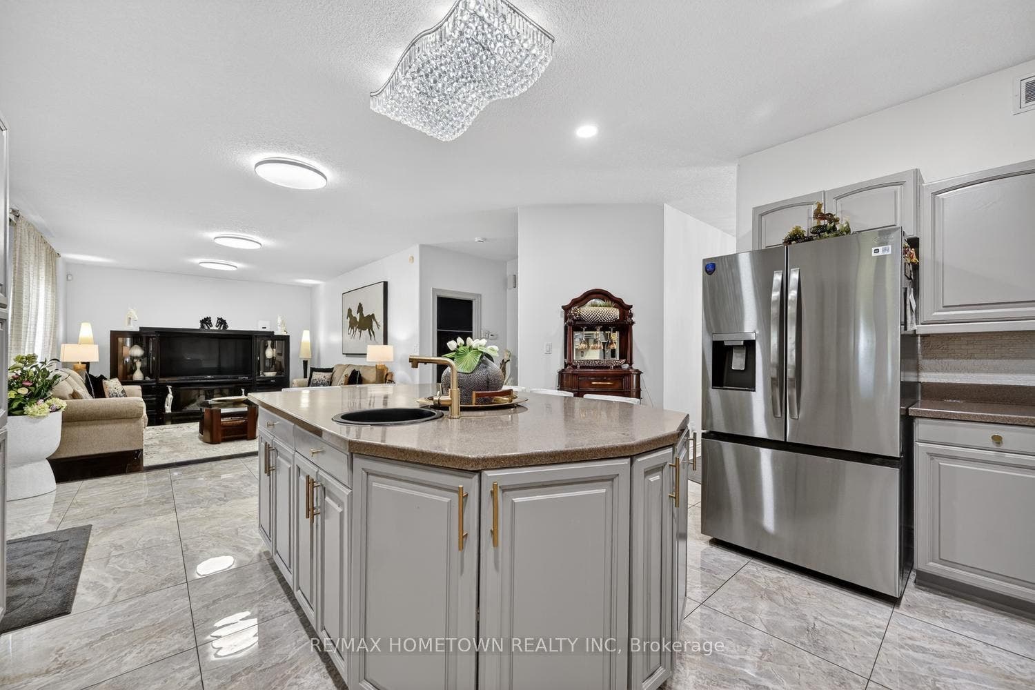 1020 Crestwood Drive, Brockville, Leeds And Grenville ON K6V 7N1 1020 Crestwood Drive, Brockville, Leeds And Grenville ON K6V 7N1