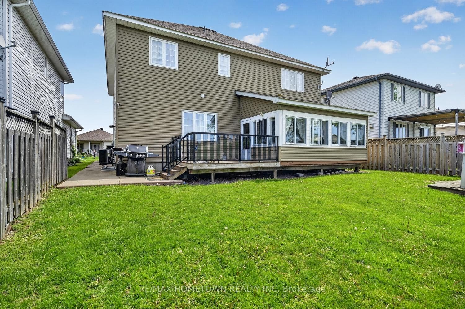 1020 Crestwood Drive, Brockville, Leeds And Grenville ON K6V 7N1 1020 Crestwood Drive, Brockville, Leeds And Grenville ON K6V 7N1