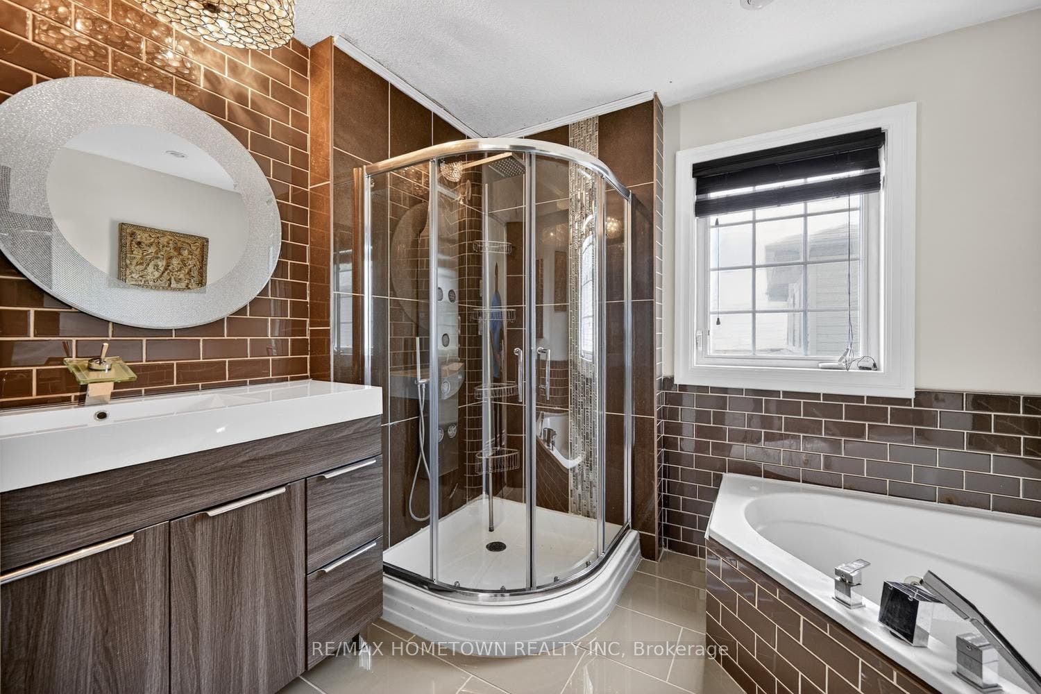 1020 Crestwood Drive, Brockville, Leeds And Grenville ON K6V 7N1 1020 Crestwood Drive, Brockville, Leeds And Grenville ON K6V 7N1
