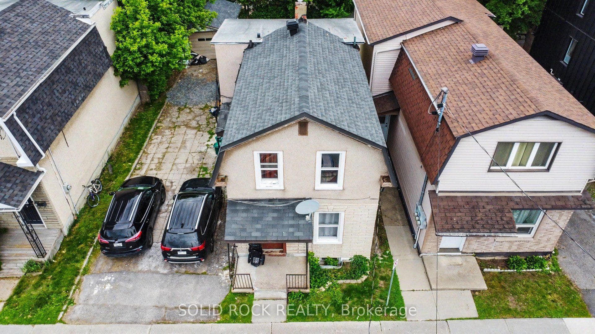 89 Marier Avenue, Vanier And Kingsview Park, Ottawa ON K1L 5S2