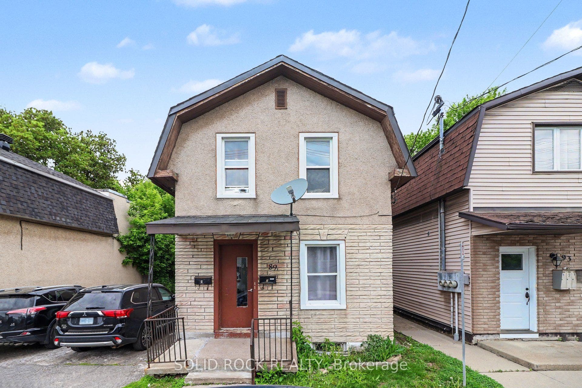89 Marier Avenue, Vanier And Kingsview Park, Ottawa ON K1L 5S2