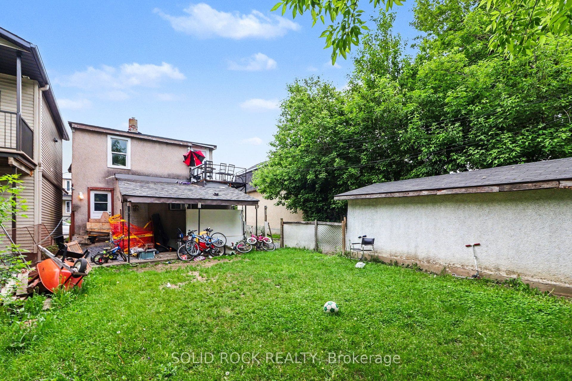 89 Marier Avenue, Vanier And Kingsview Park, Ottawa ON K1L 5S2