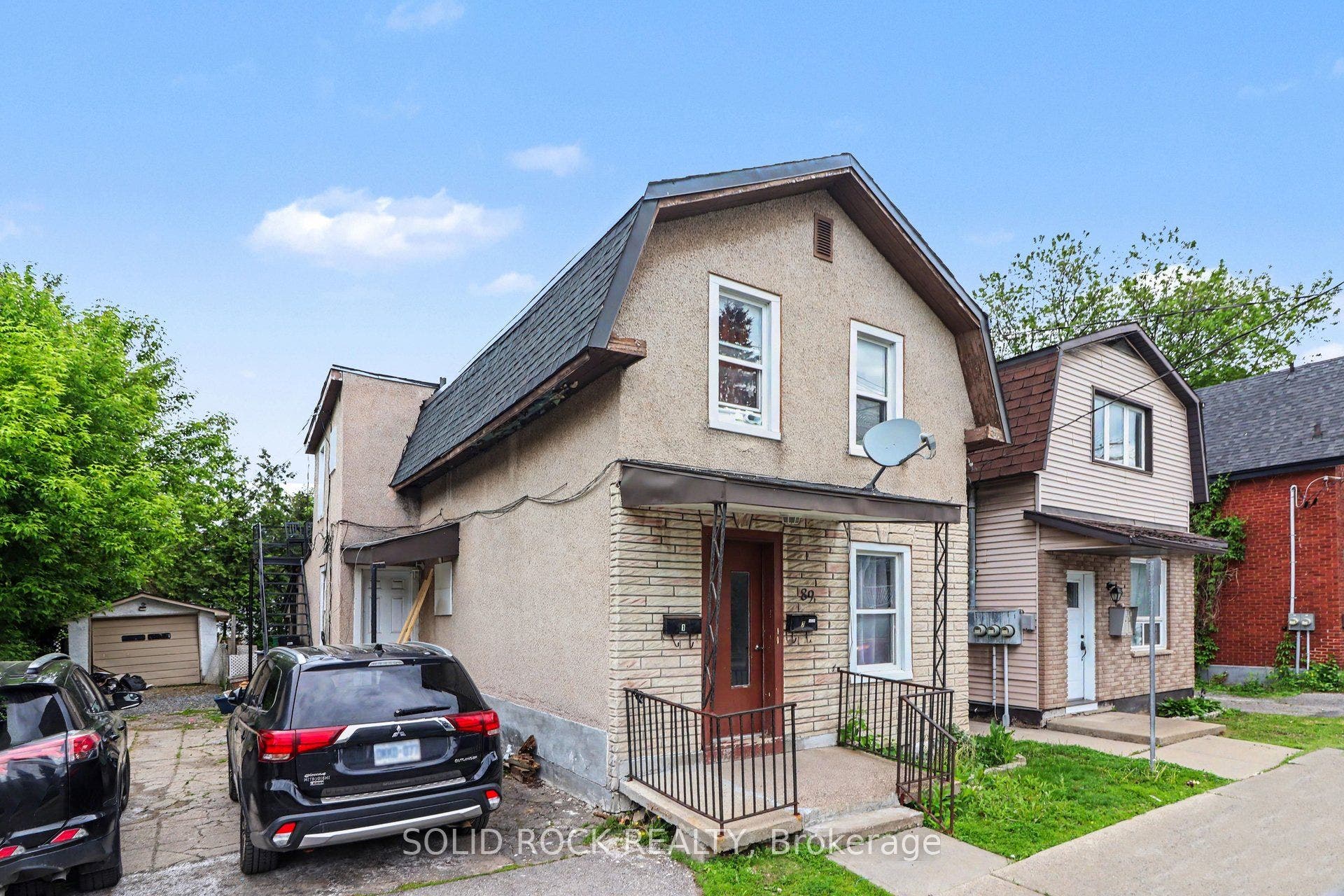 89 Marier Avenue, Vanier And Kingsview Park, Ottawa ON K1L 5S2