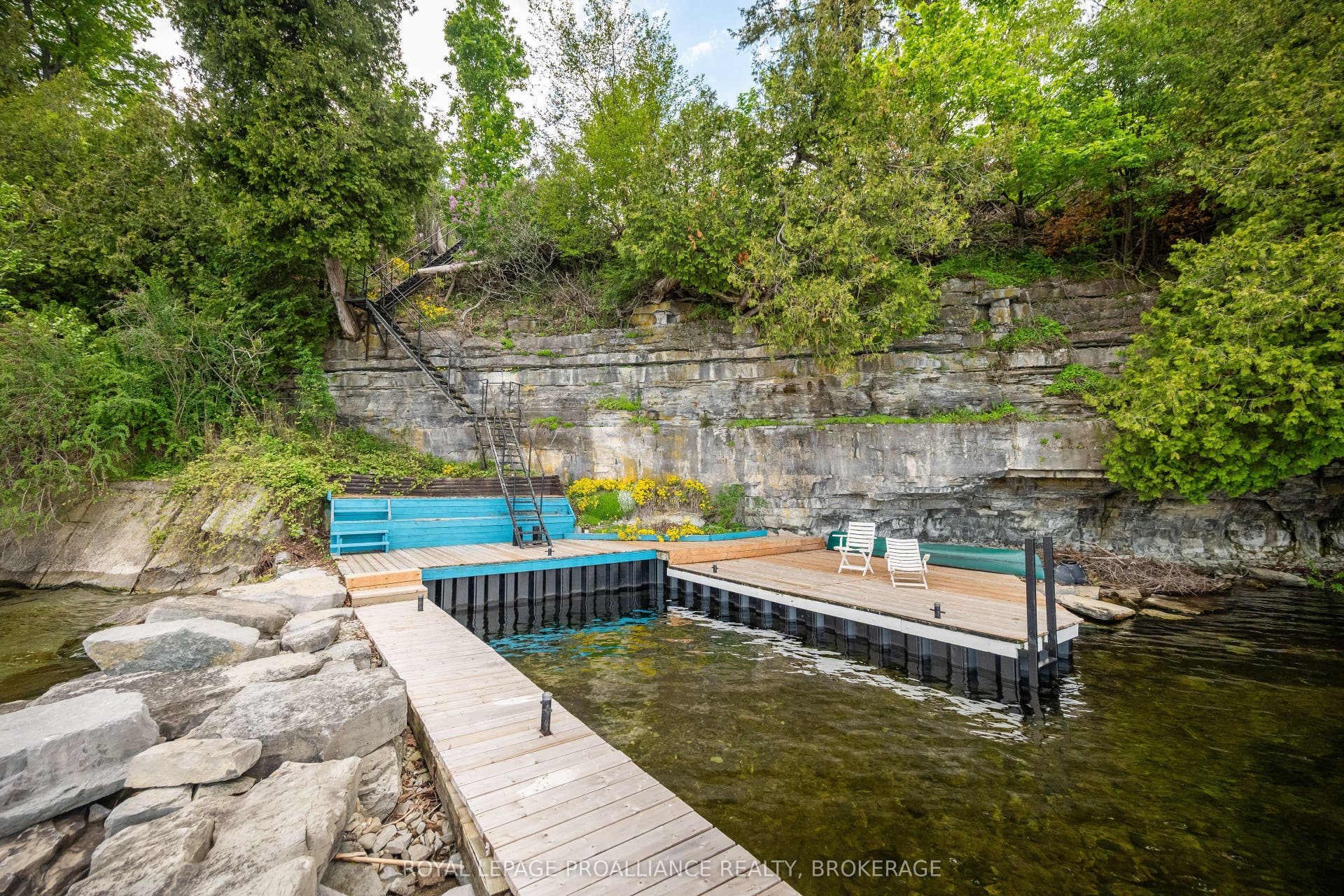 20 Riverside Drive, Kingston, Frontenac ON K7L 4V1 20 Riverside Drive, Kingston, Frontenac ON K7L 4V1