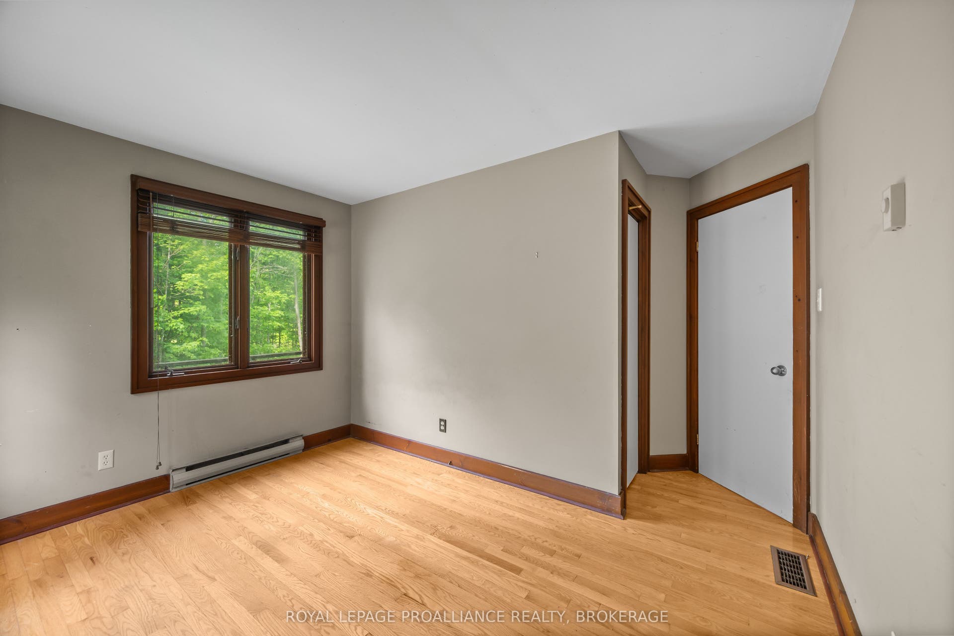 20 Riverside Drive, Kingston, Frontenac ON K7L 4V1 20 Riverside Drive, Kingston, Frontenac ON K7L 4V1