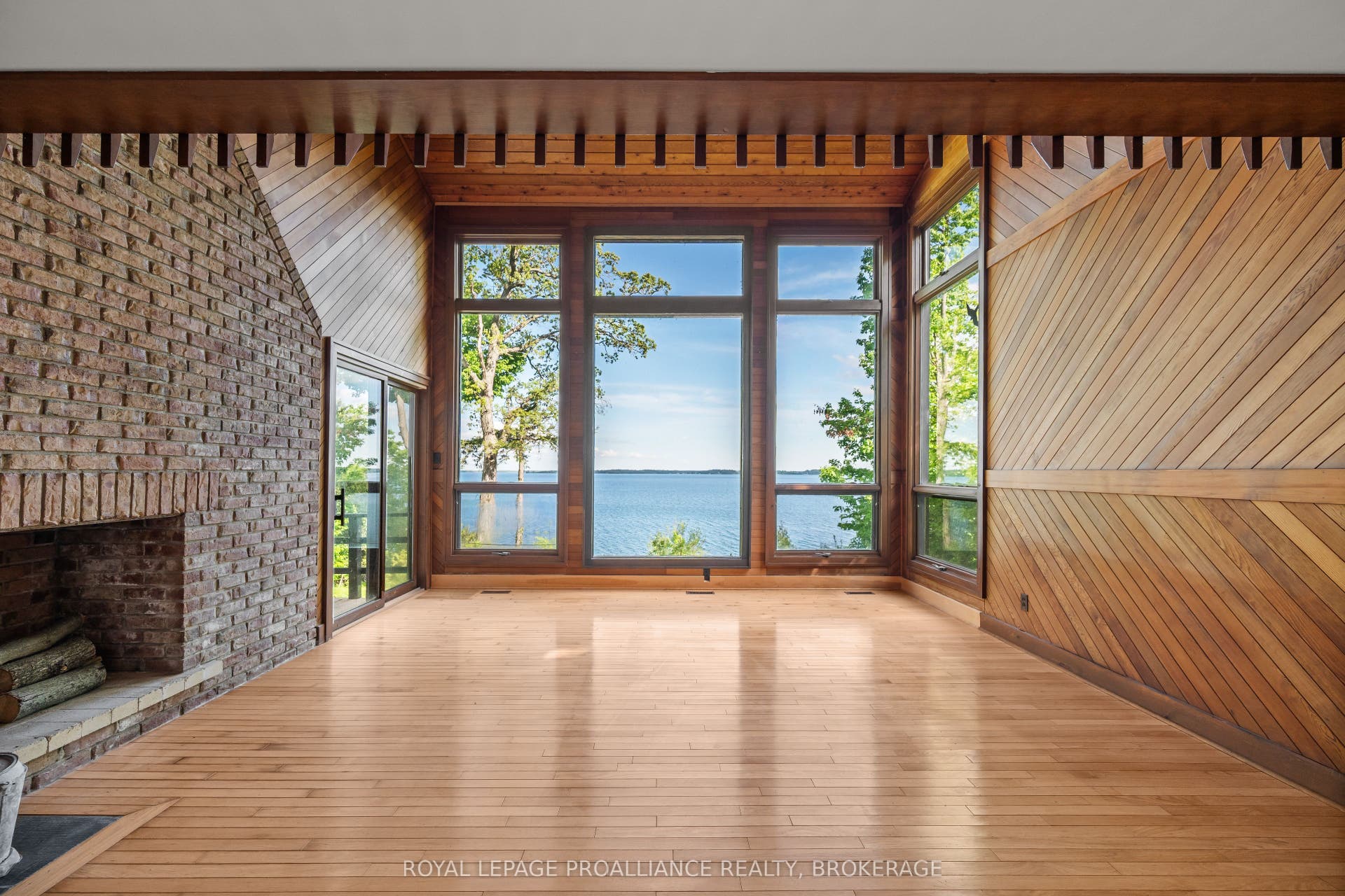 20 Riverside Drive, Kingston, Frontenac ON K7L 4V1 20 Riverside Drive, Kingston, Frontenac ON K7L 4V1