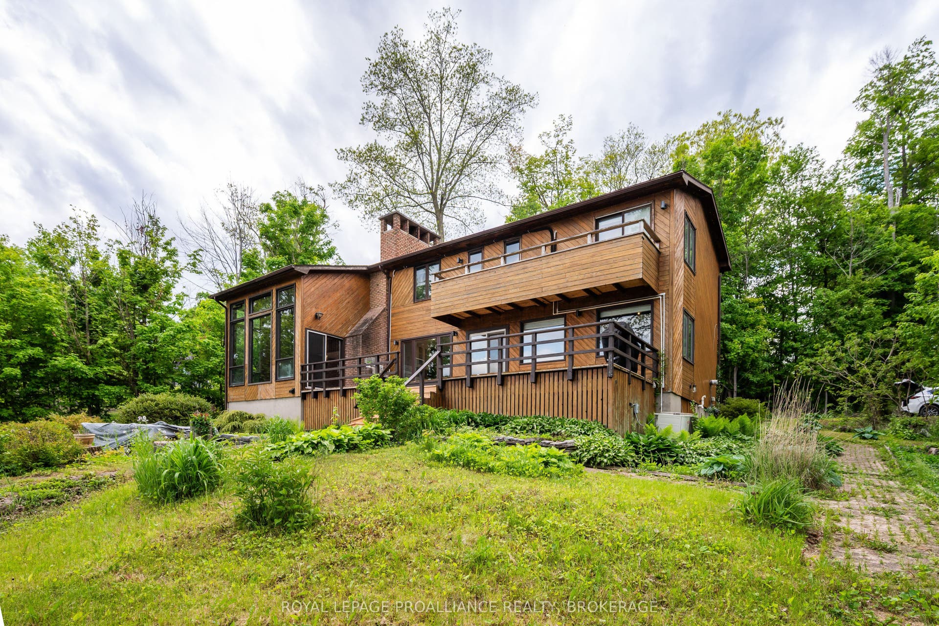 20 Riverside Drive, Kingston, Frontenac ON K7L 4V1 20 Riverside Drive, Kingston, Frontenac ON K7L 4V1