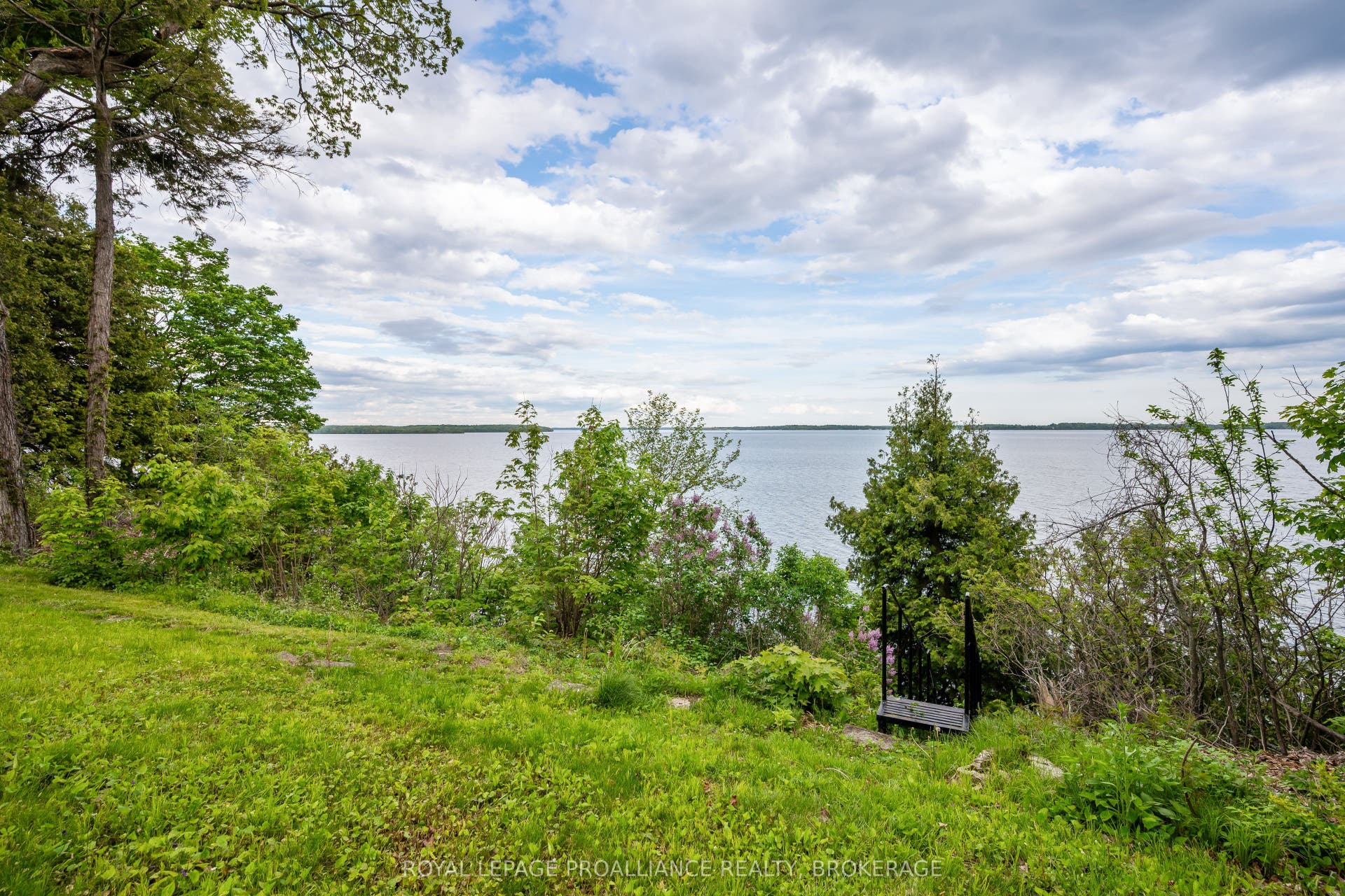 20 Riverside Drive, Kingston, Frontenac ON K7L 4V1 20 Riverside Drive, Kingston, Frontenac ON K7L 4V1