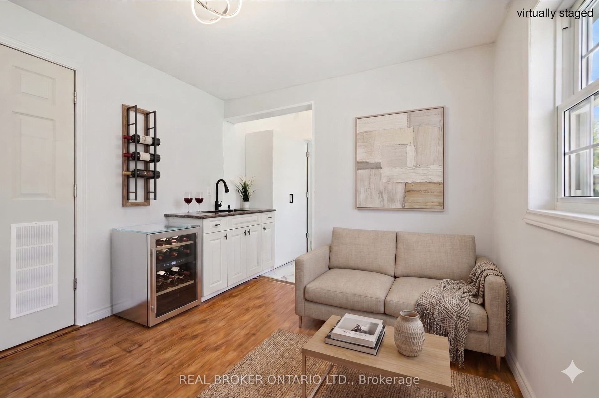 490 Spruce Street, Centre Wellington, Wellington ON N1M 2W5 ** virtually staged **