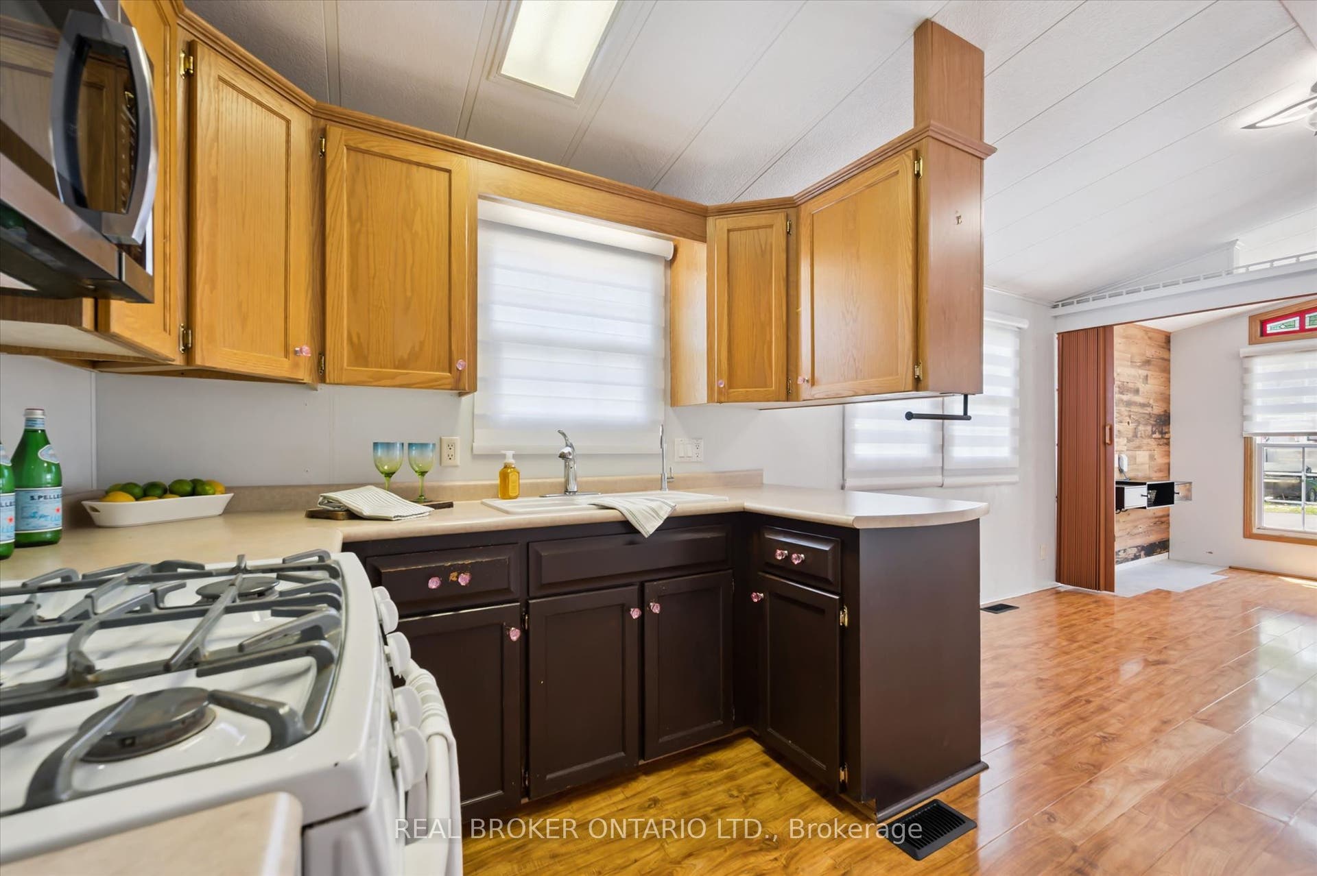 490 Spruce Street, Centre Wellington, Wellington ON N1M 2W5 490 Spruce Street, Centre Wellington, Wellington ON N1M 2W5