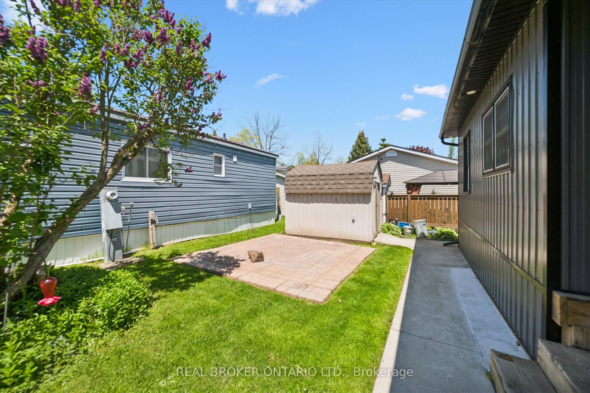 490 Spruce Street, Centre Wellington, Wellington ON N1M 2W5 490 Spruce Street, Centre Wellington, Wellington ON N1M 2W5