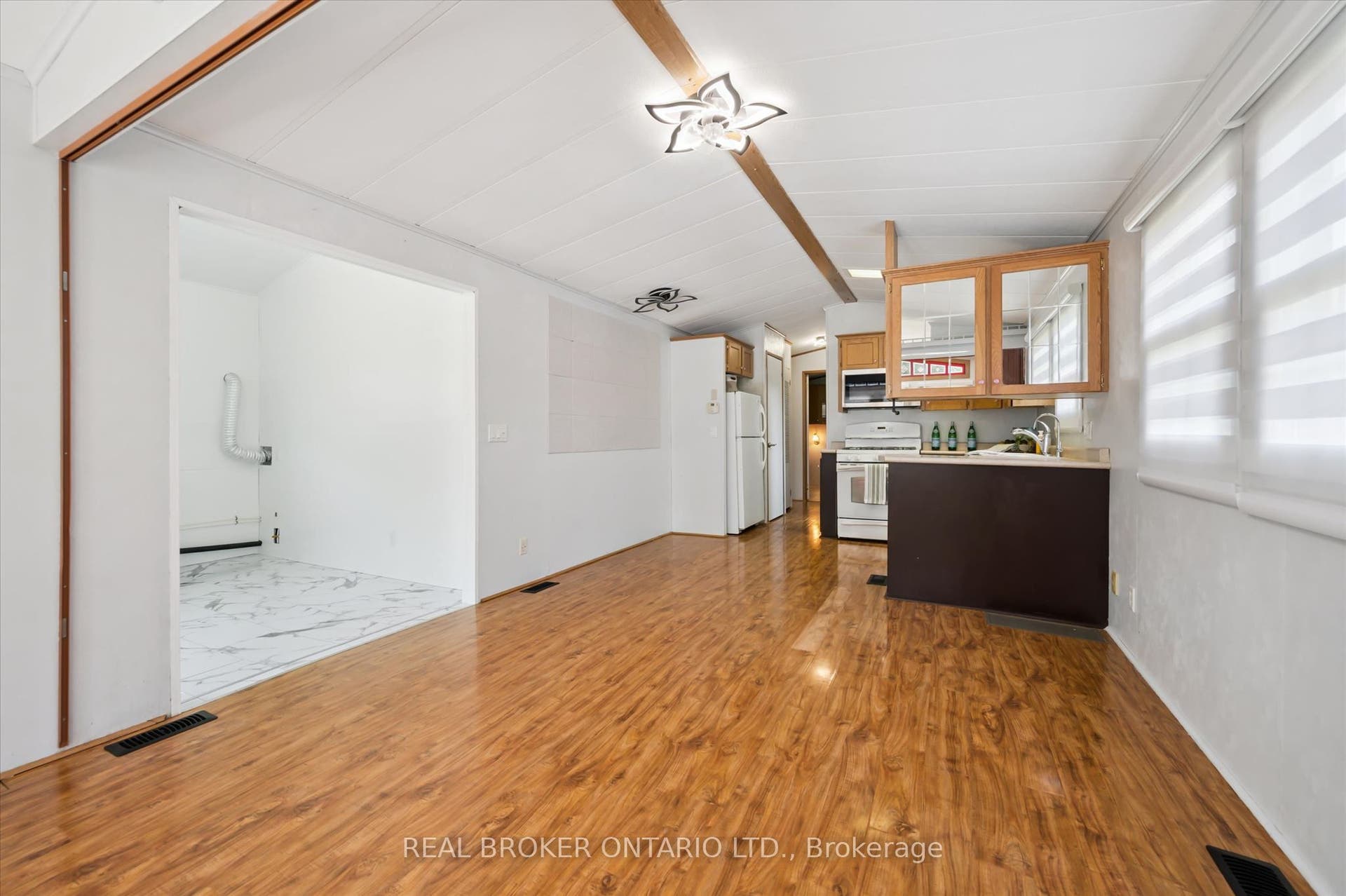 490 Spruce Street, Centre Wellington, Wellington ON N1M 2W5 490 Spruce Street, Centre Wellington, Wellington ON N1M 2W5