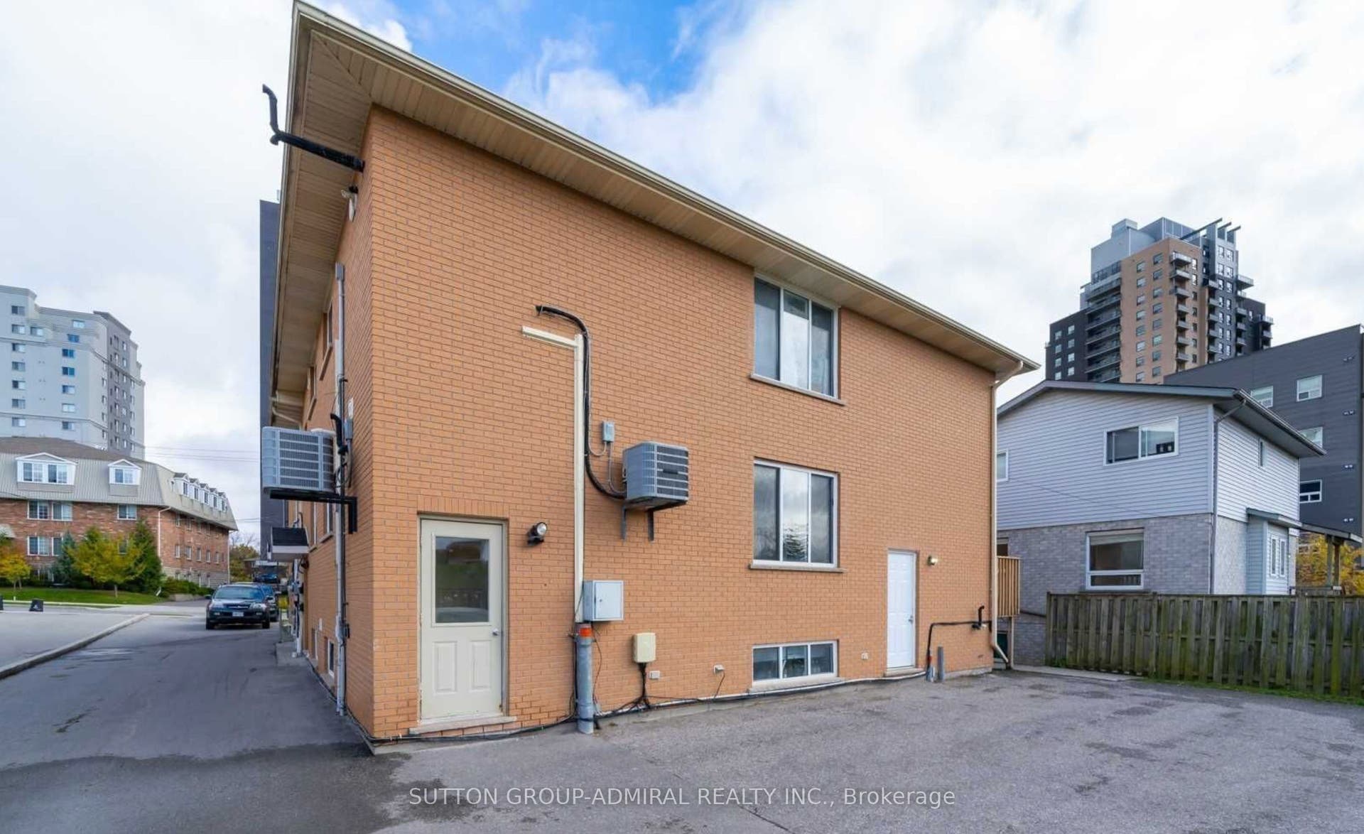 331 Spruce Street, Waterloo, Waterloo ON N2L 3M6 331 Spruce Street, Waterloo, Waterloo ON N2L 3M6