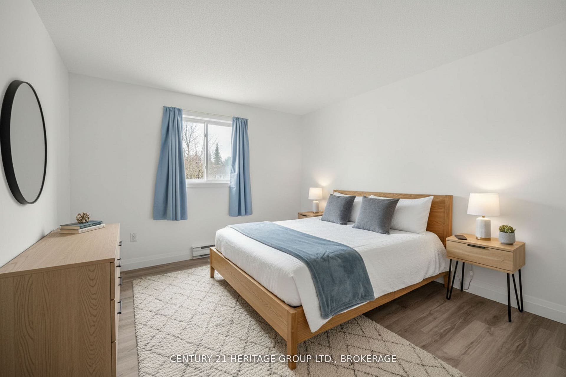 561 Armstrong Road, #202, Kingston, Frontenac ON K7M 8J9