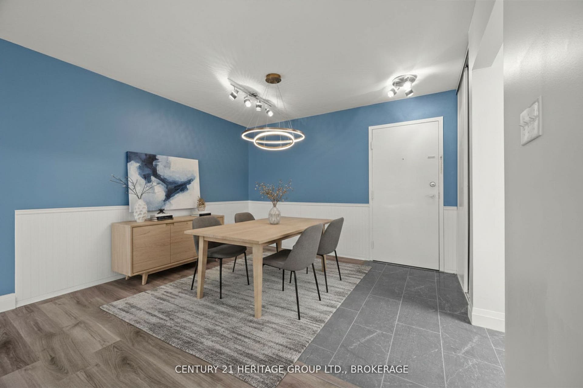561 Armstrong Road, #202, Kingston, Frontenac ON K7M 8J9