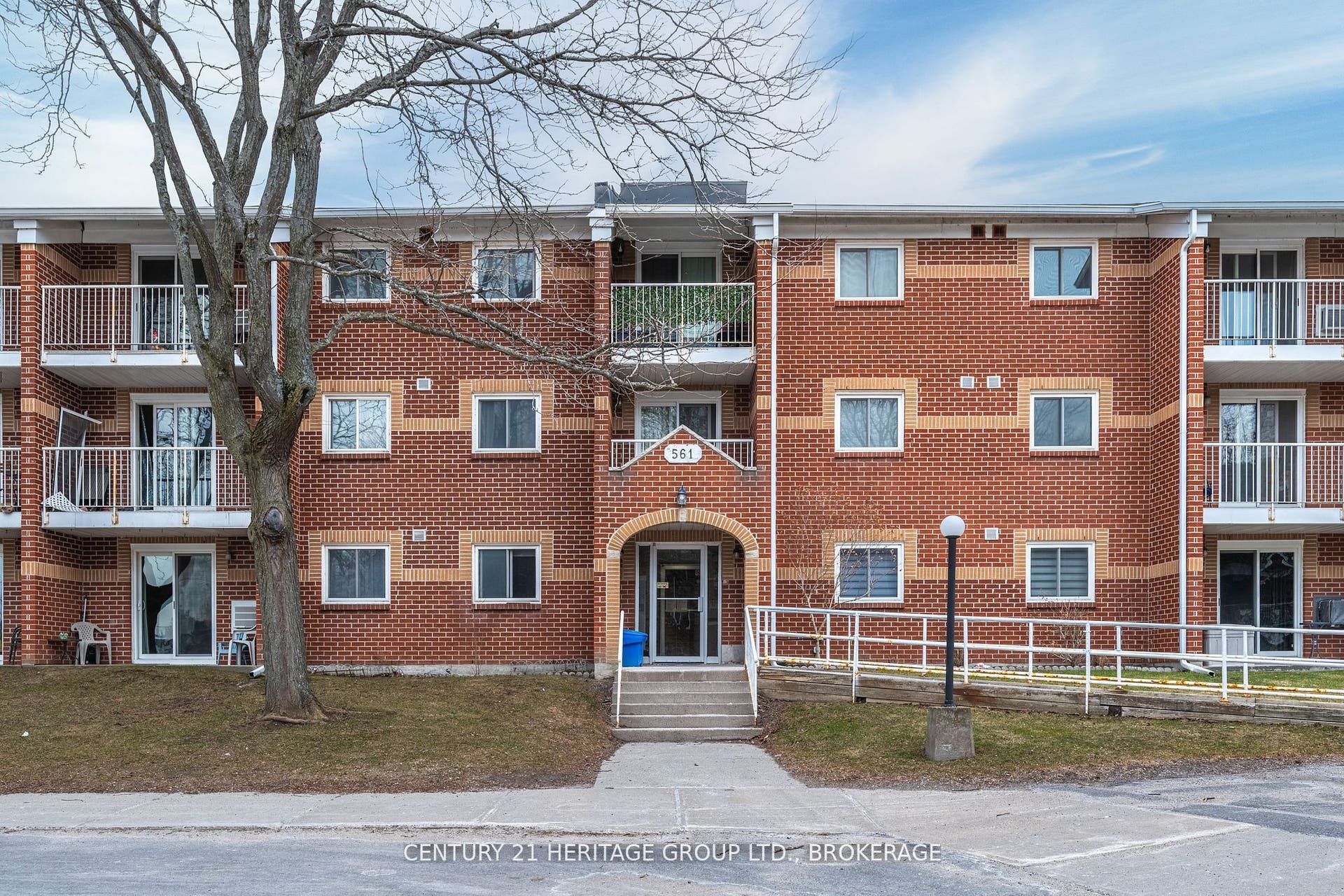 561 Armstrong Road, #202, Kingston, Frontenac ON K7M 8J9