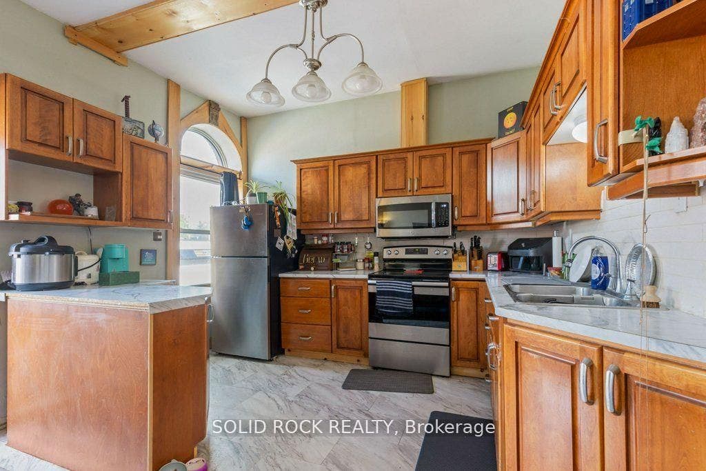 Solid kitchen cabinets with lovely countertops