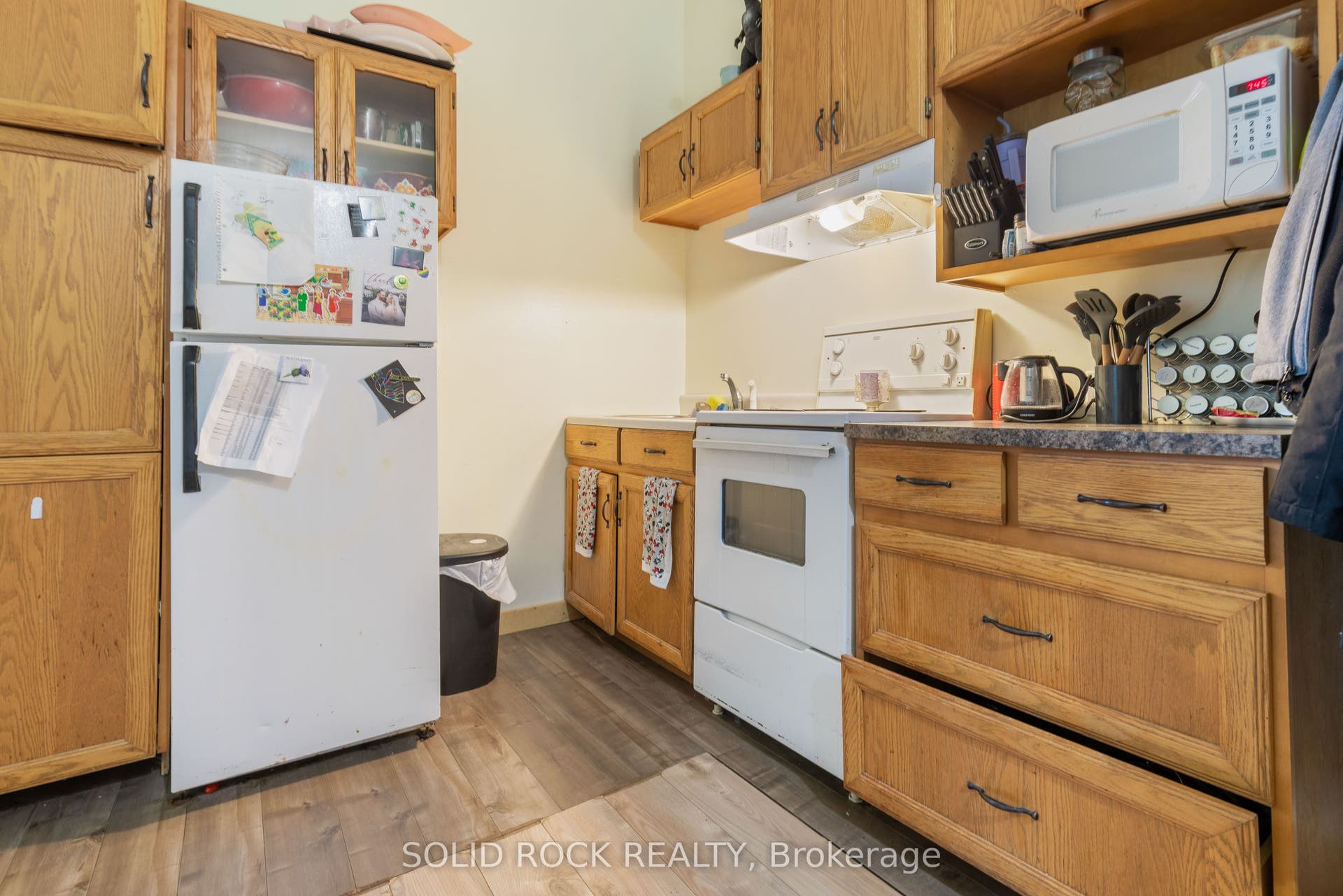 134 Prescott St, bachelor apt
