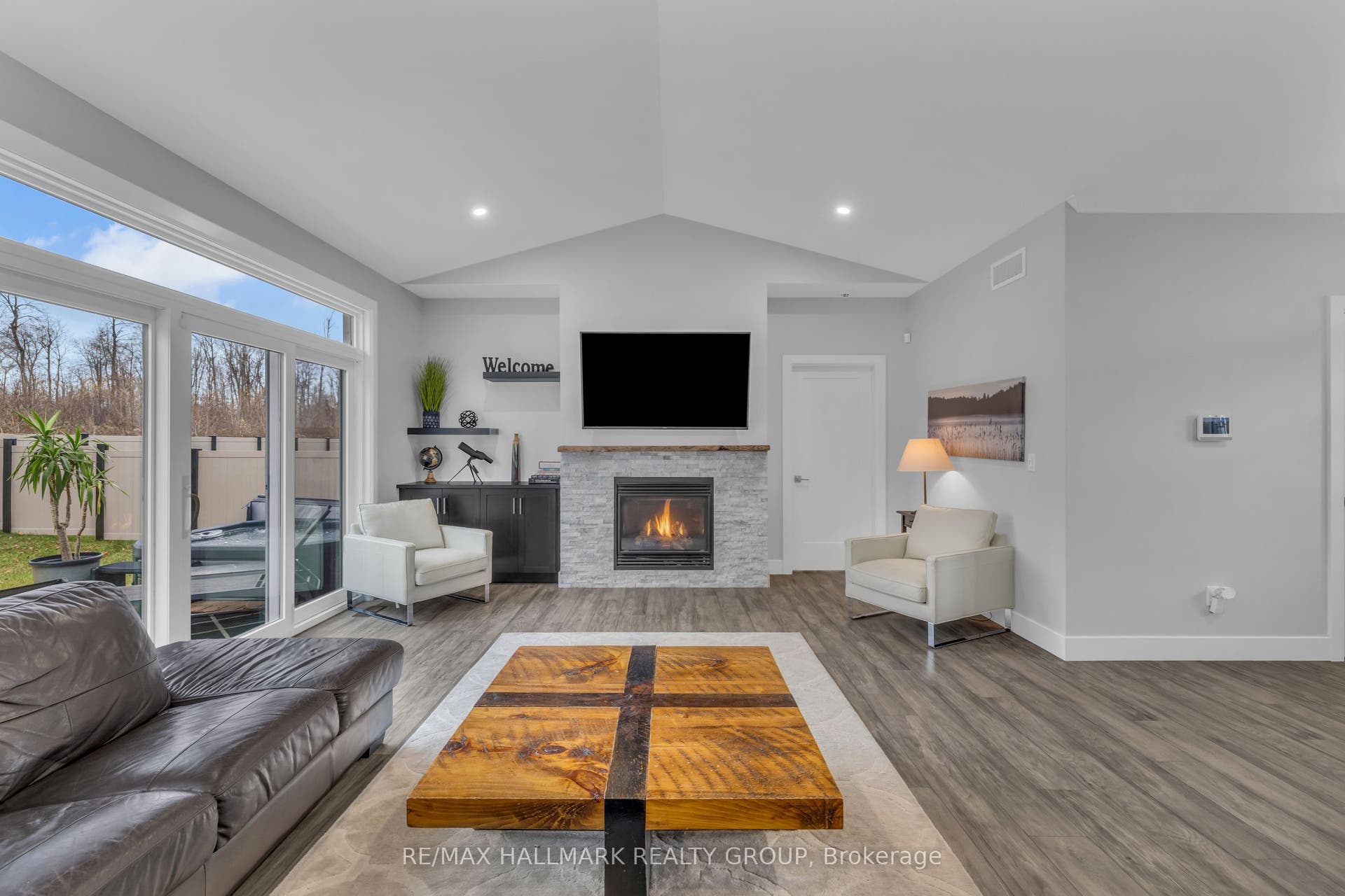 1077 SHEARER Drive, Brockville, Leeds And Grenville ON K6V 7K1 1077 SHEARER Drive, Brockville, Leeds And Grenville ON K6V 7K1