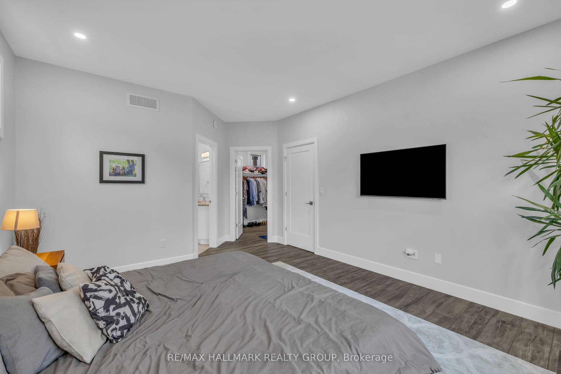 1077 SHEARER Drive, Brockville, Leeds And Grenville ON K6V 7K1 1077 SHEARER Drive, Brockville, Leeds And Grenville ON K6V 7K1